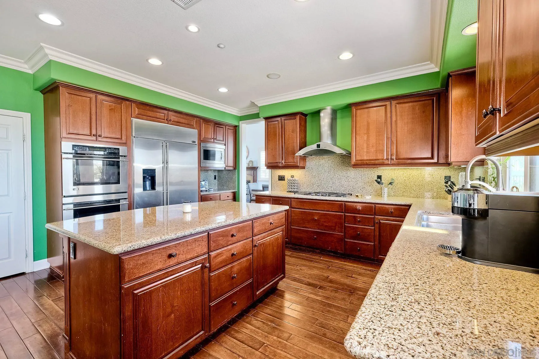 https://cdn.realtyfeed.com/cdn/127/260002473/530b7c49e56a916c7fd117e67e44613a.webp