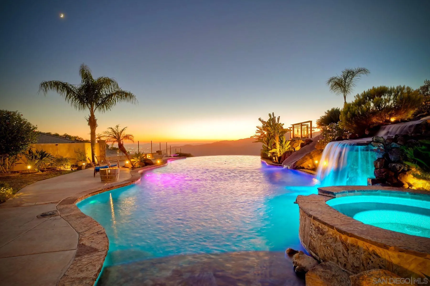 https://cdn.realtyfeed.com/cdn/127/260002473/58965b148981a0bd2533580f591c45f3.webp