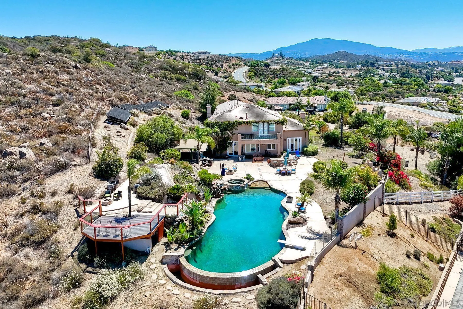 https://cdn.realtyfeed.com/cdn/127/260002473/8e0da6e93d3c0763099d365fbfa50c66.webp