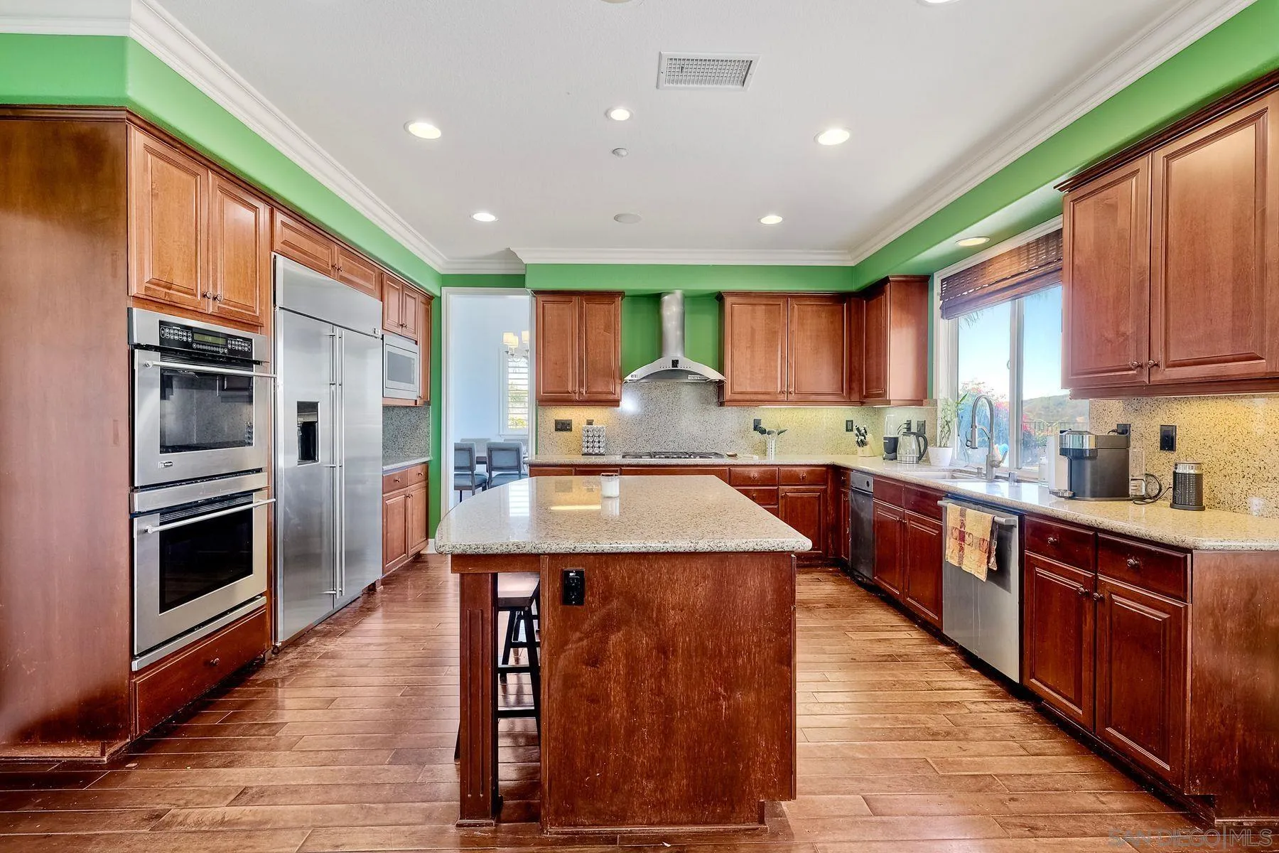 https://cdn.realtyfeed.com/cdn/127/260002473/c998ce6d317d52de161bb5012a2343c3.webp