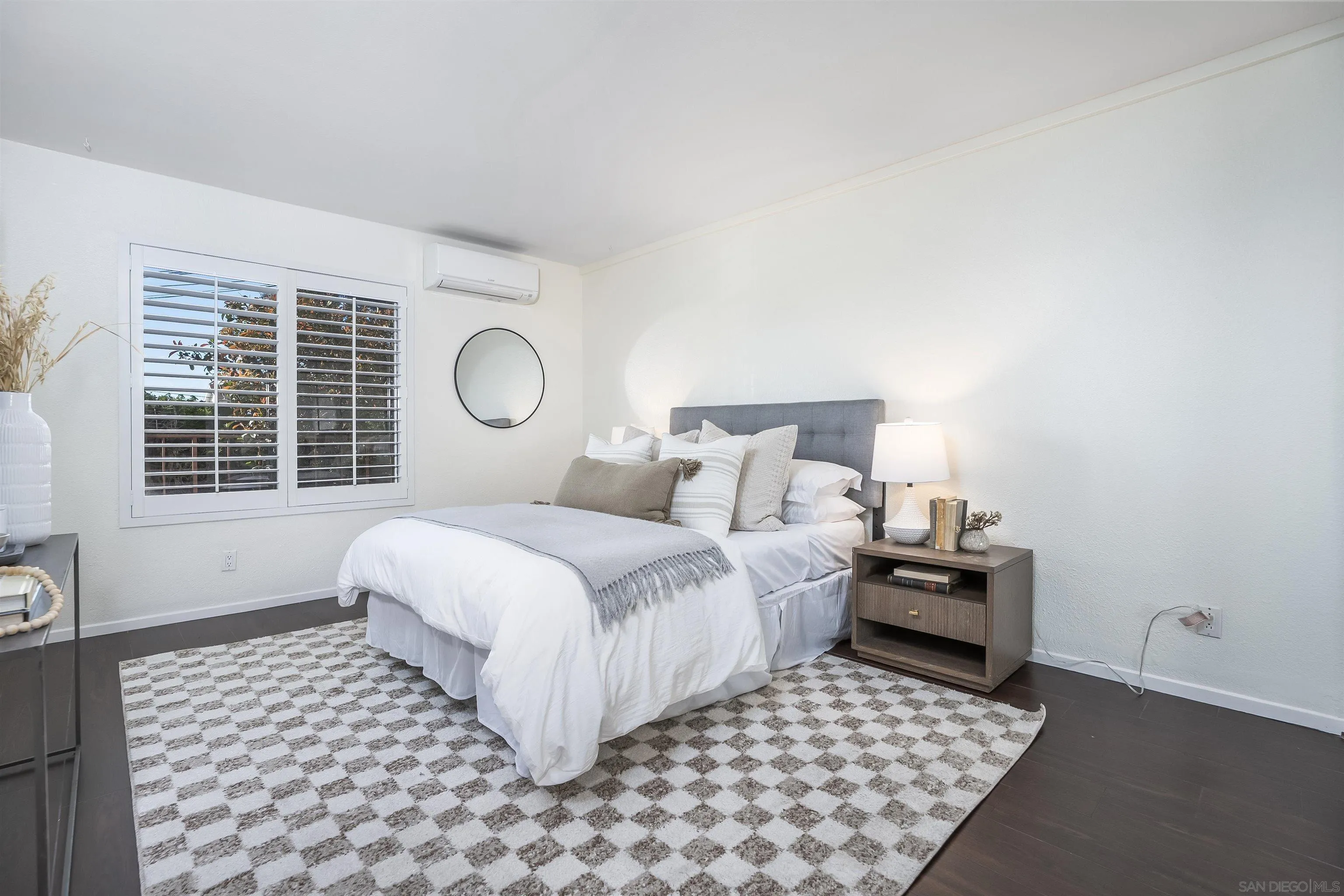 Photo #12: 260002480 Listing: Photo #12