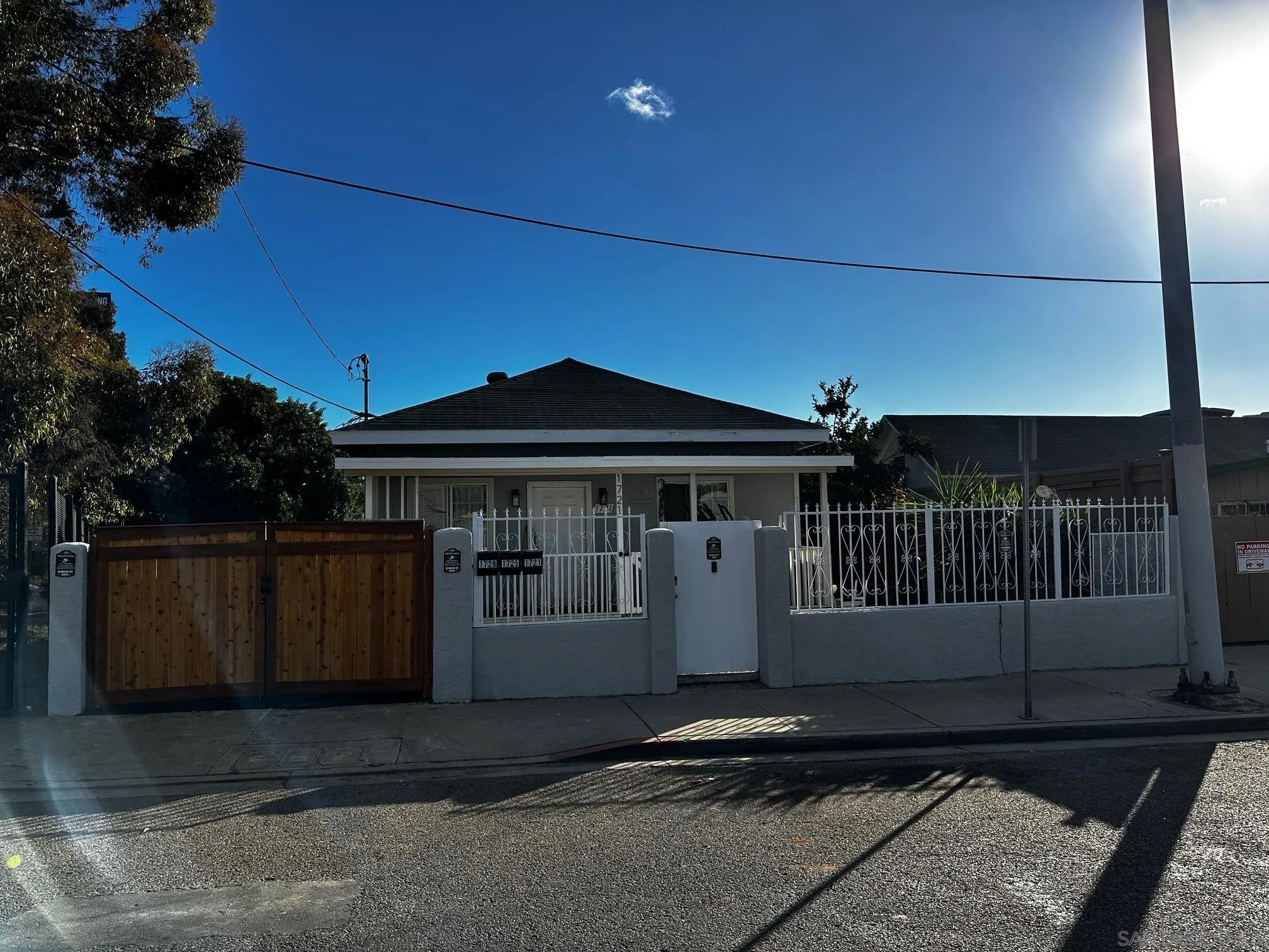 $750,000+