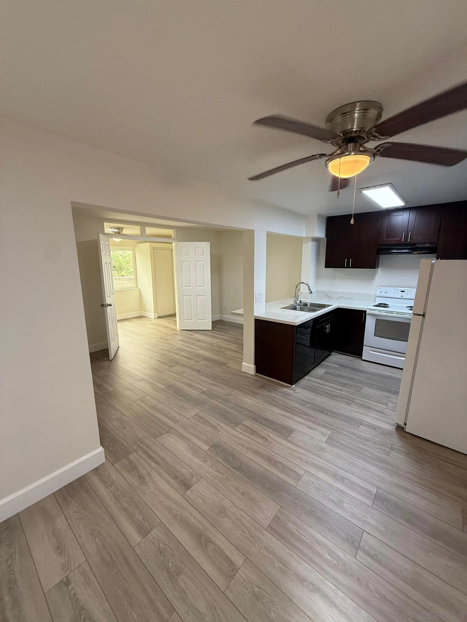 Photo #2: 260002486 Listing: Photo #2