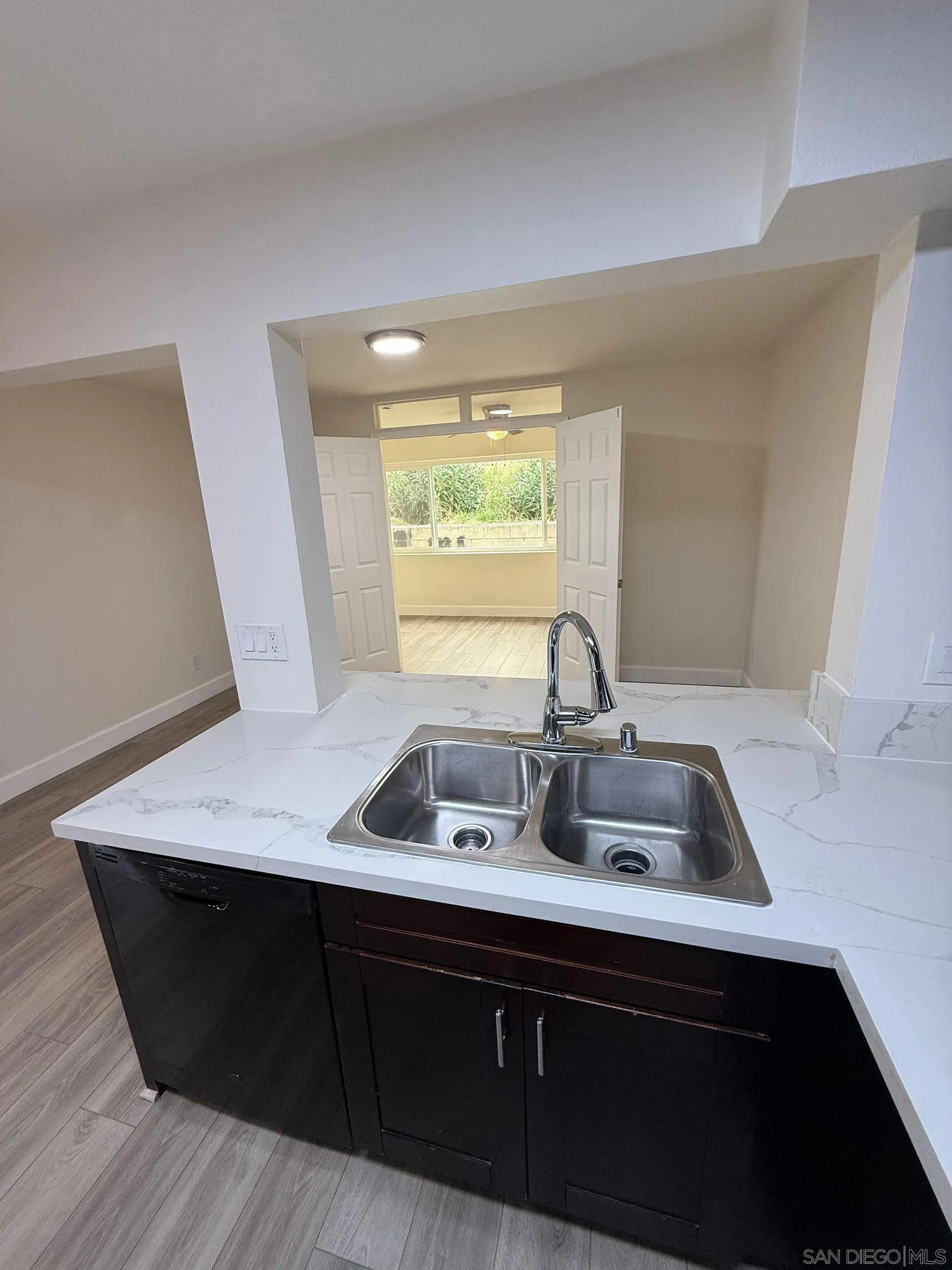 Photo #3: 260002486 Listing: Photo #3