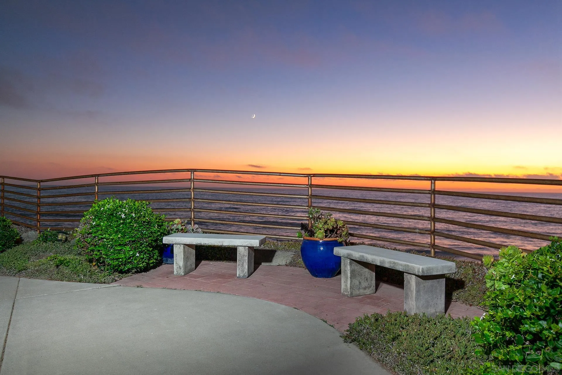 https://cdn.realtyfeed.com/cdn/127/260002488/e31dd86cb78bf0fee314a68b104d44a9.webp