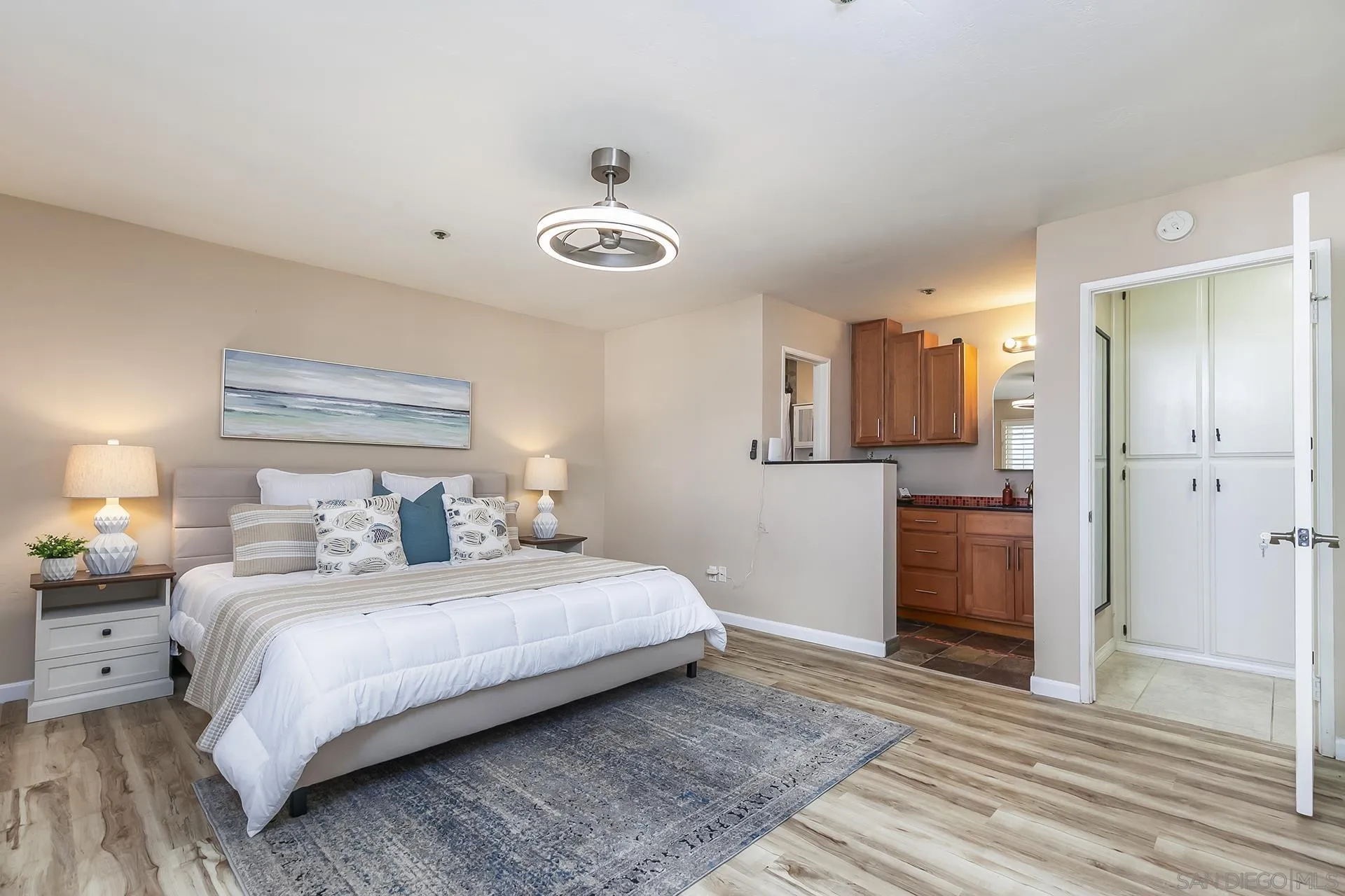 https://cdn.realtyfeed.com/cdn/127/260002488/e3722db9b290b465de54828b97567f9b.webp