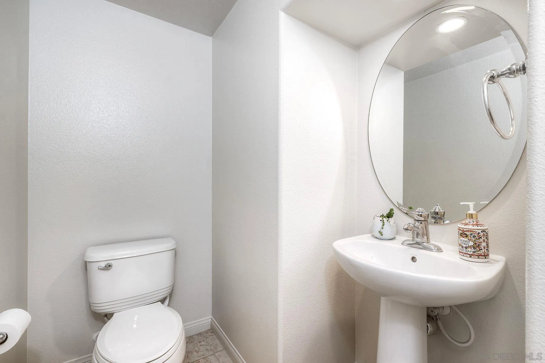 https://cdn.realtyfeed.com/cdn/127/260002495/5a9cebc27b0517695213db324a98e274.webp