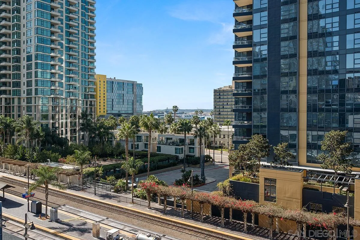 Photo #7: 260002497 Listing: Photo #7