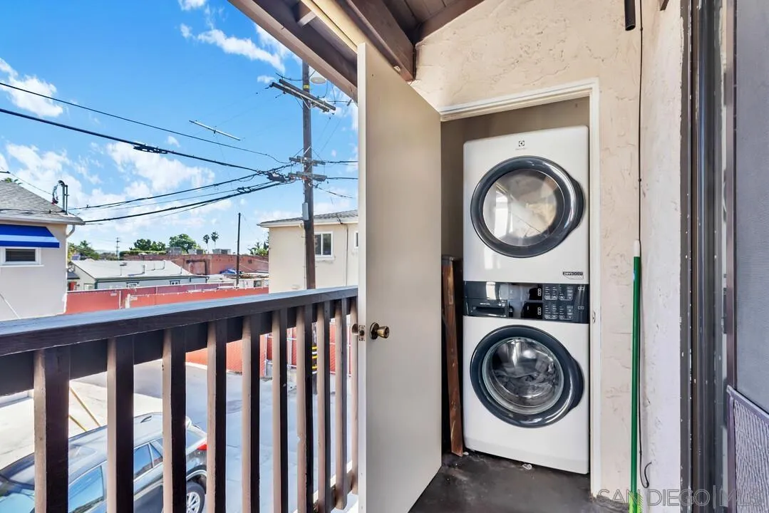 https://cdn.realtyfeed.com/cdn/127/260002500/0676e17988b57abb60b86ef4ee98247e.webp