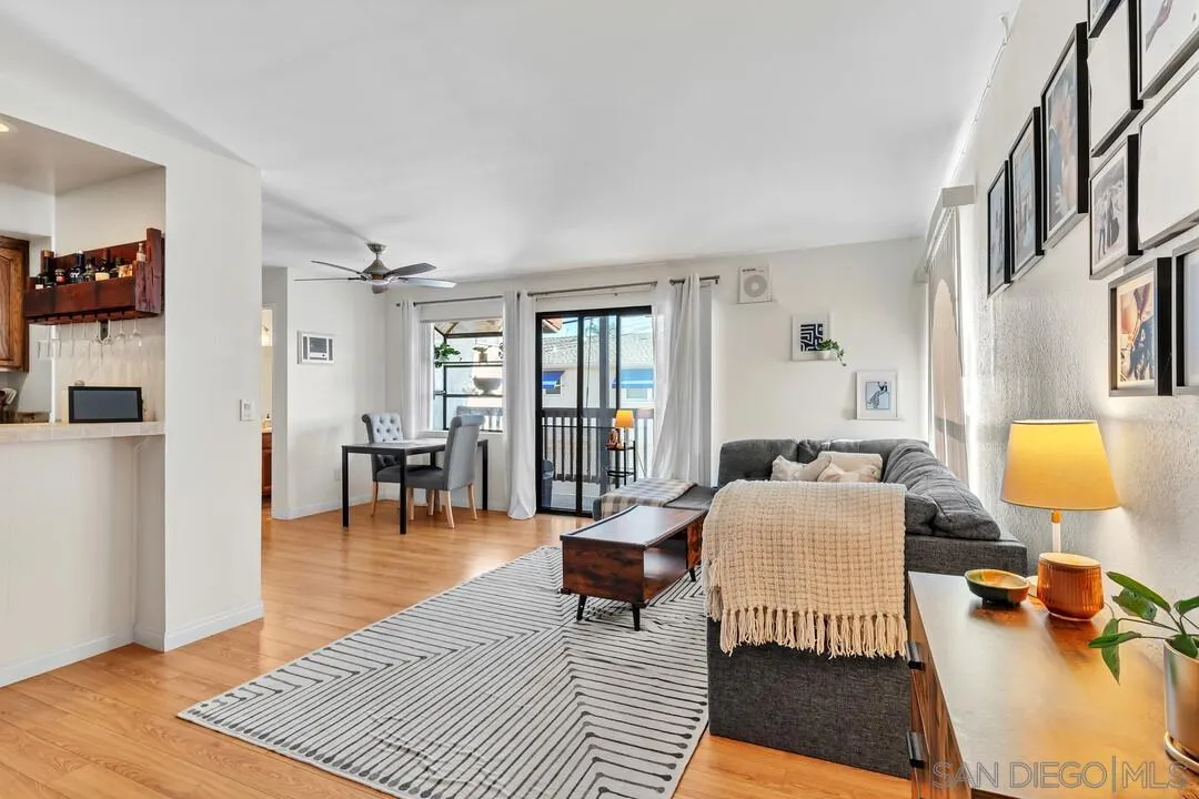 https://cdn.realtyfeed.com/cdn/127/260002500/0a716c5c6b5972fa1dc9f9139a9e9257.webp