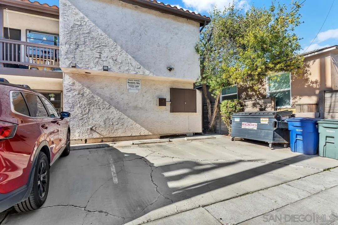 https://cdn.realtyfeed.com/cdn/127/260002500/97e7e3eea603233c464686082fb9c42c.webp