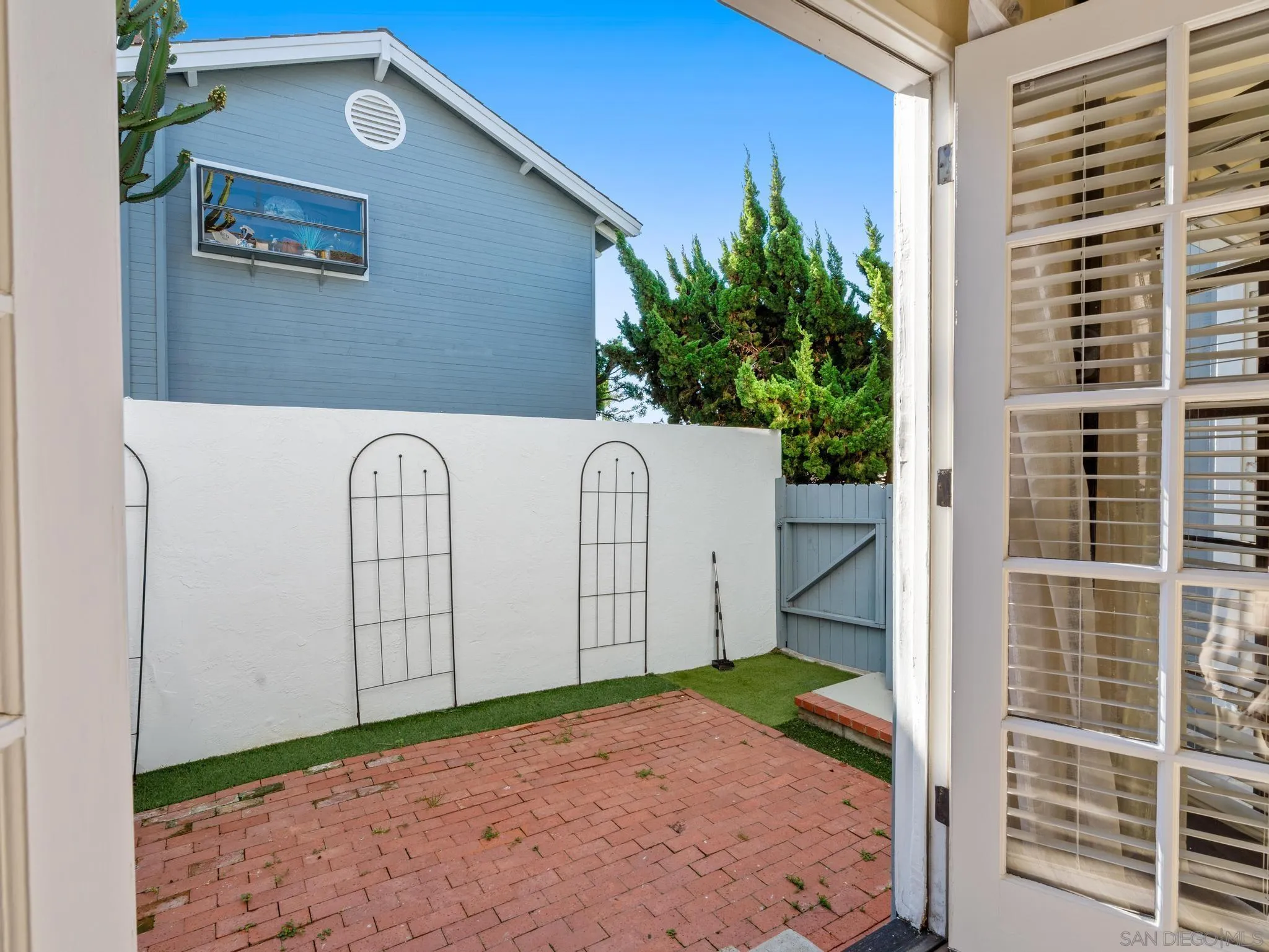 928 Agate Street, San Diego, CA, 92109