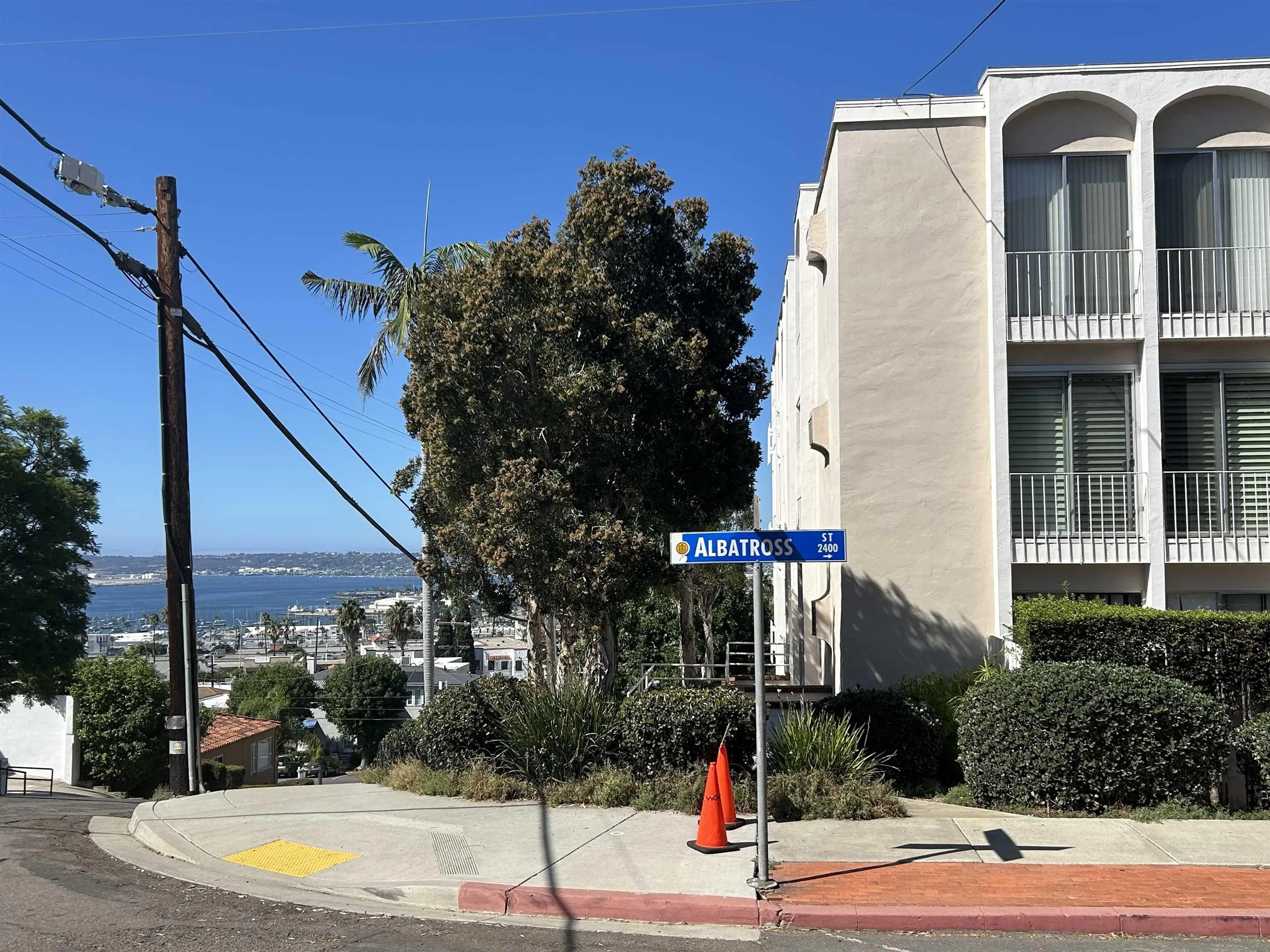 https://cdn.realtyfeed.com/cdn/127/260002508/75d84dcab145de9ff5b4995dd6b06c35.webp