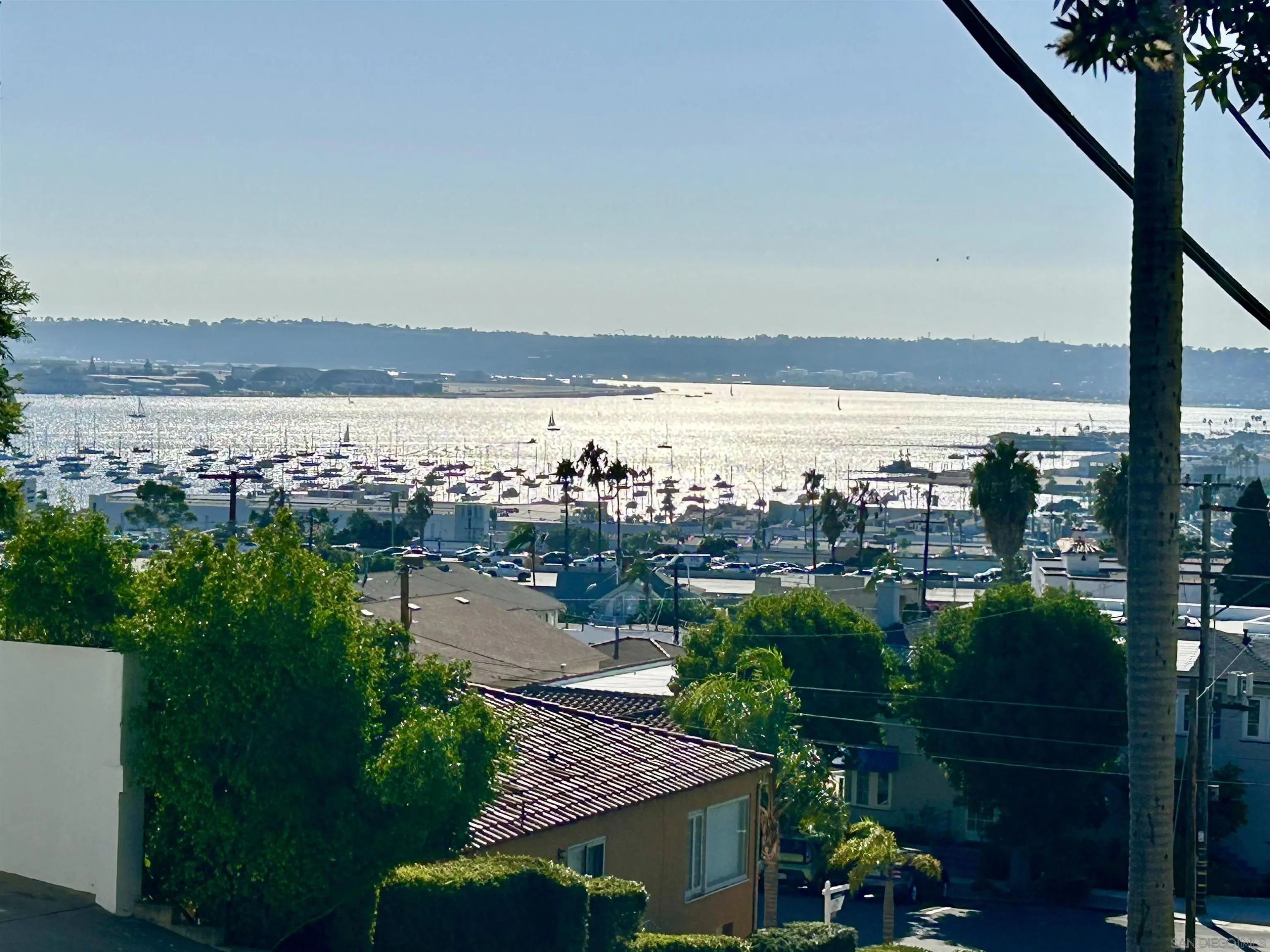 https://cdn.realtyfeed.com/cdn/127/260002508/cbb97f3fa5d5d4b3f937251921a497c5.webp