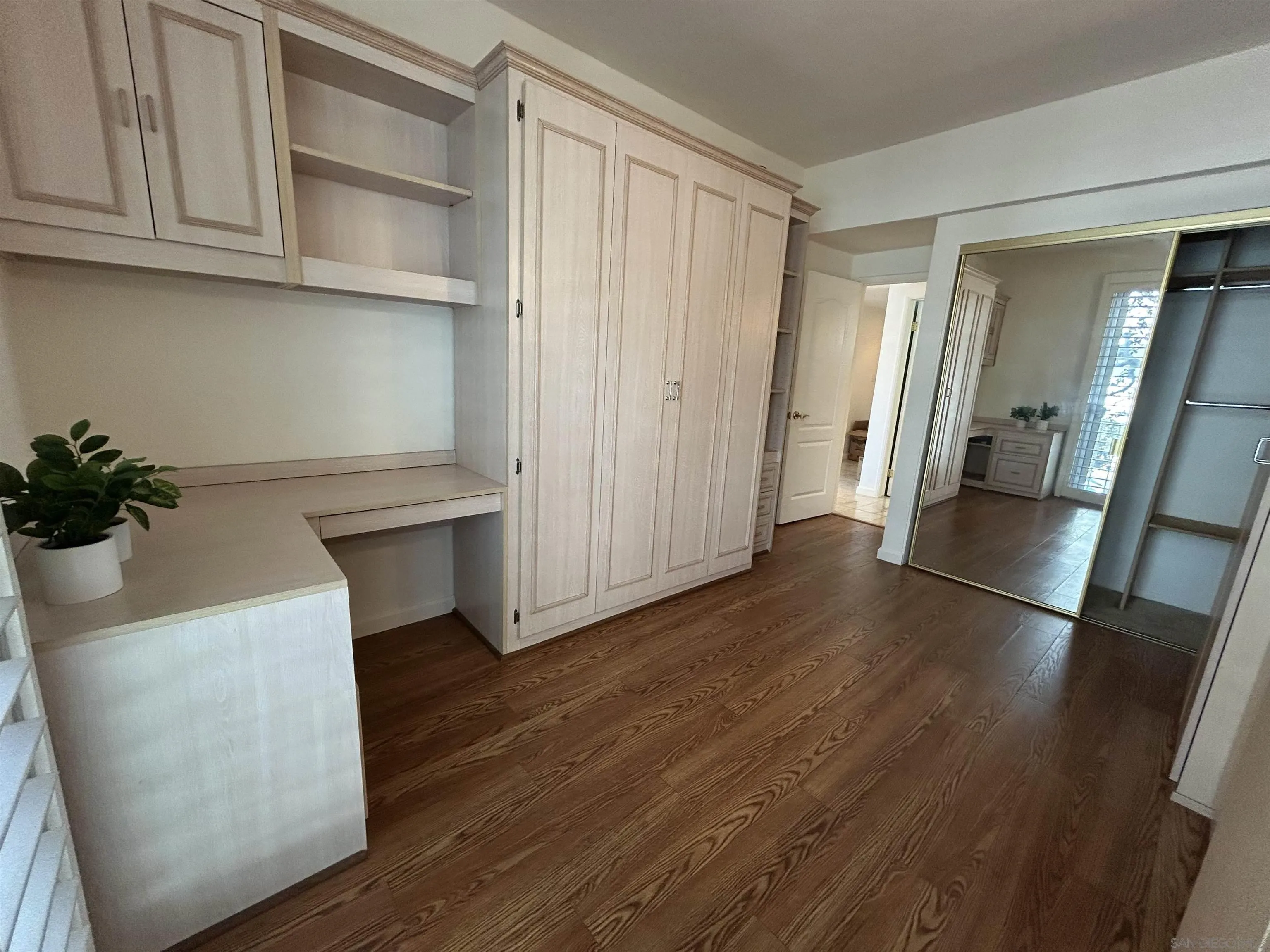 https://cdn.realtyfeed.com/cdn/127/260002508/fe26070dd99a2c7de22d755a8617a519.webp