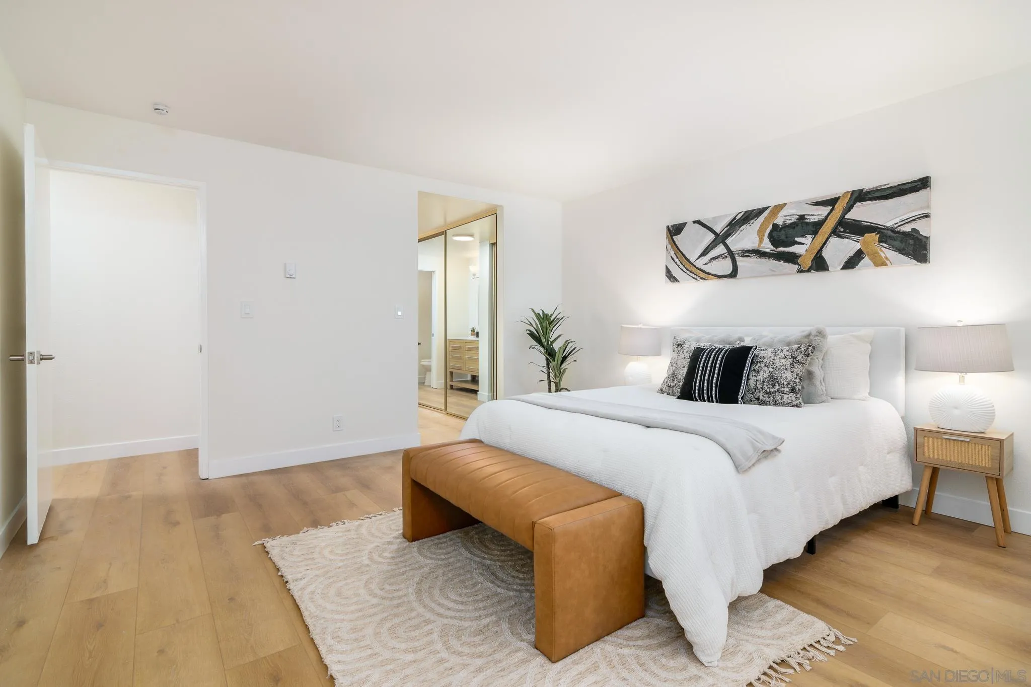 https://cdn.realtyfeed.com/cdn/127/260002518/483410d1f83a9281d262b3d8ba9da563.webp