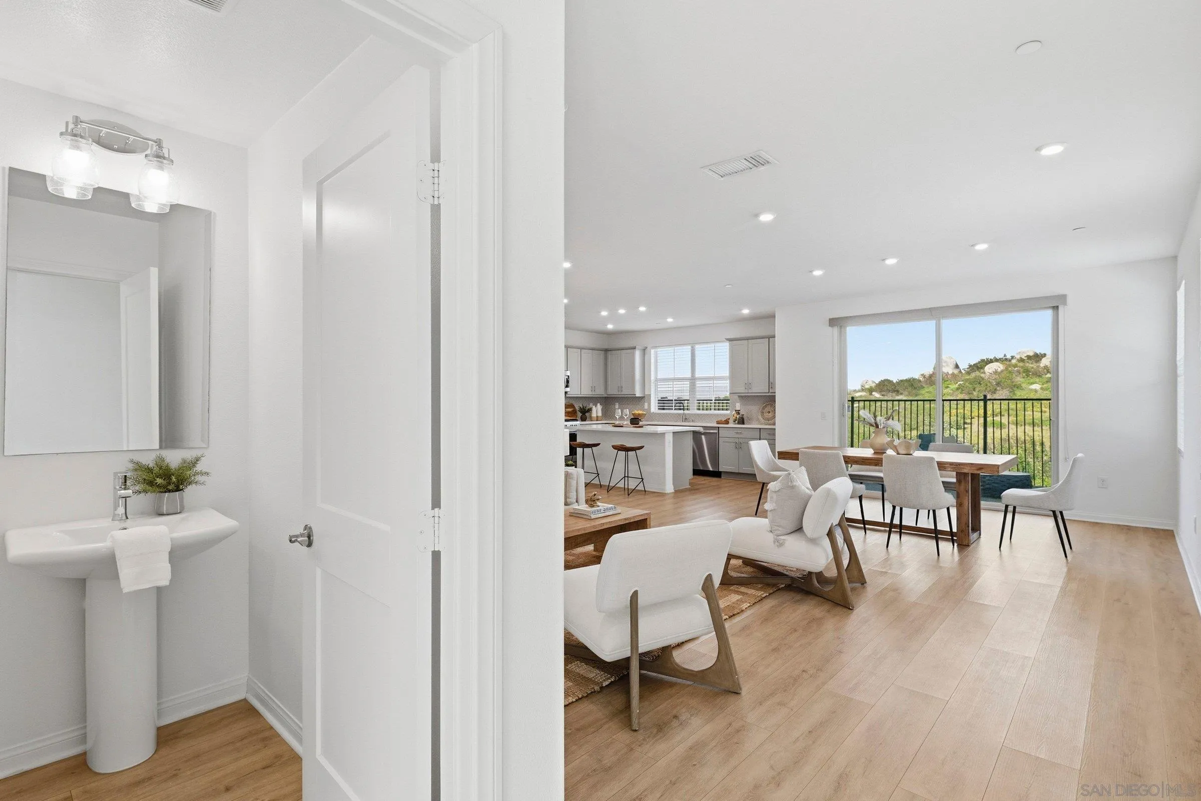 Photo #13: 260002520 Listing: Photo #13