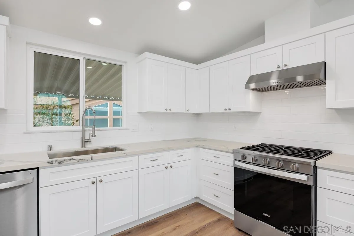 https://cdn.realtyfeed.com/cdn/127/260002524/ffc3787f1a1f10c2657509b4aa0d310f.webp