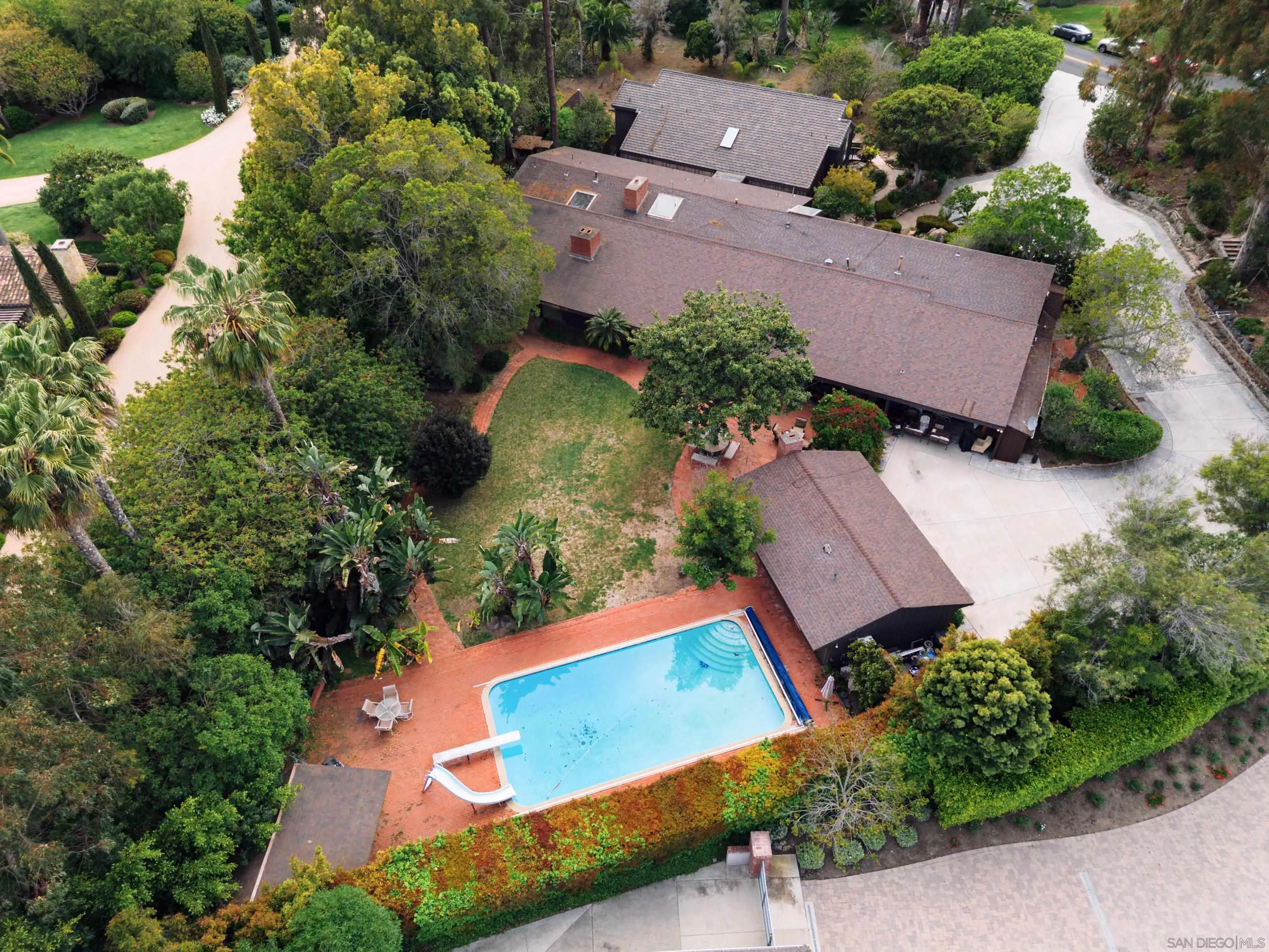 https://cdn.realtyfeed.com/cdn/127/260002525/88c0b385e964260d4dc82567d66f7c79.webp