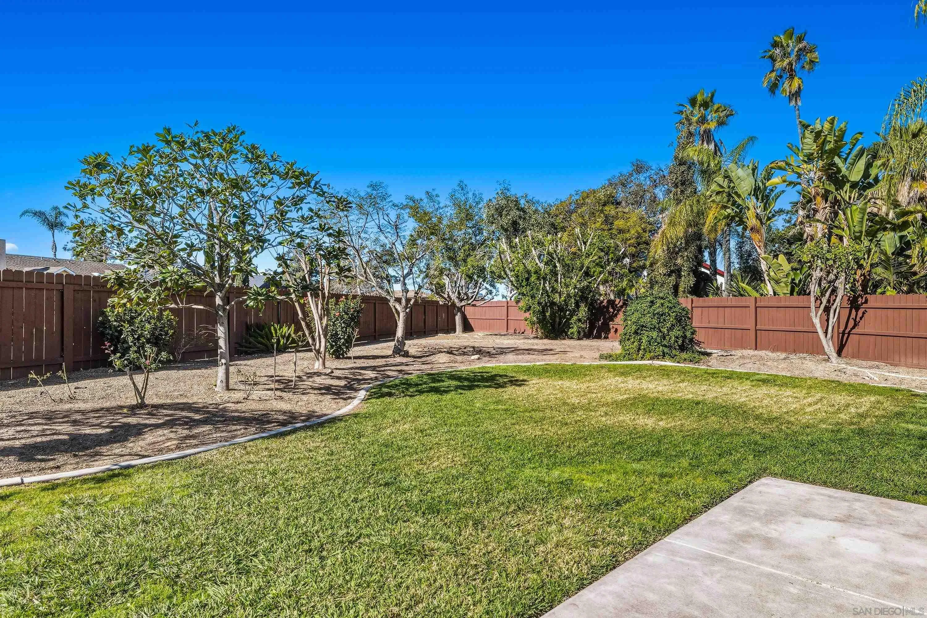 https://cdn.realtyfeed.com/cdn/127/260002528/963994672d02064adec60f2bf837c701.webp