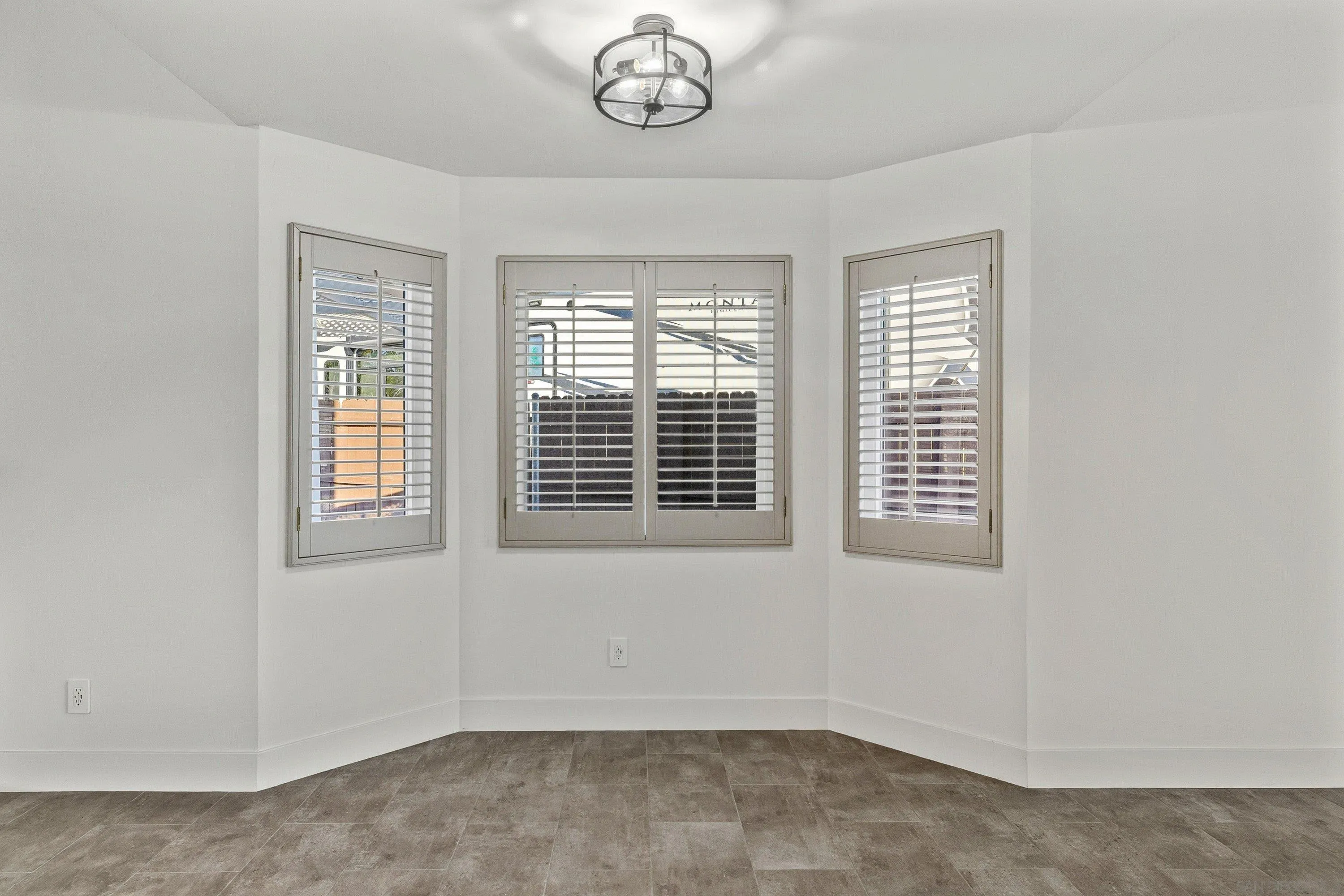 https://cdn.realtyfeed.com/cdn/127/260002528/aa3b67e0d97e3285db8fed676546e892.webp