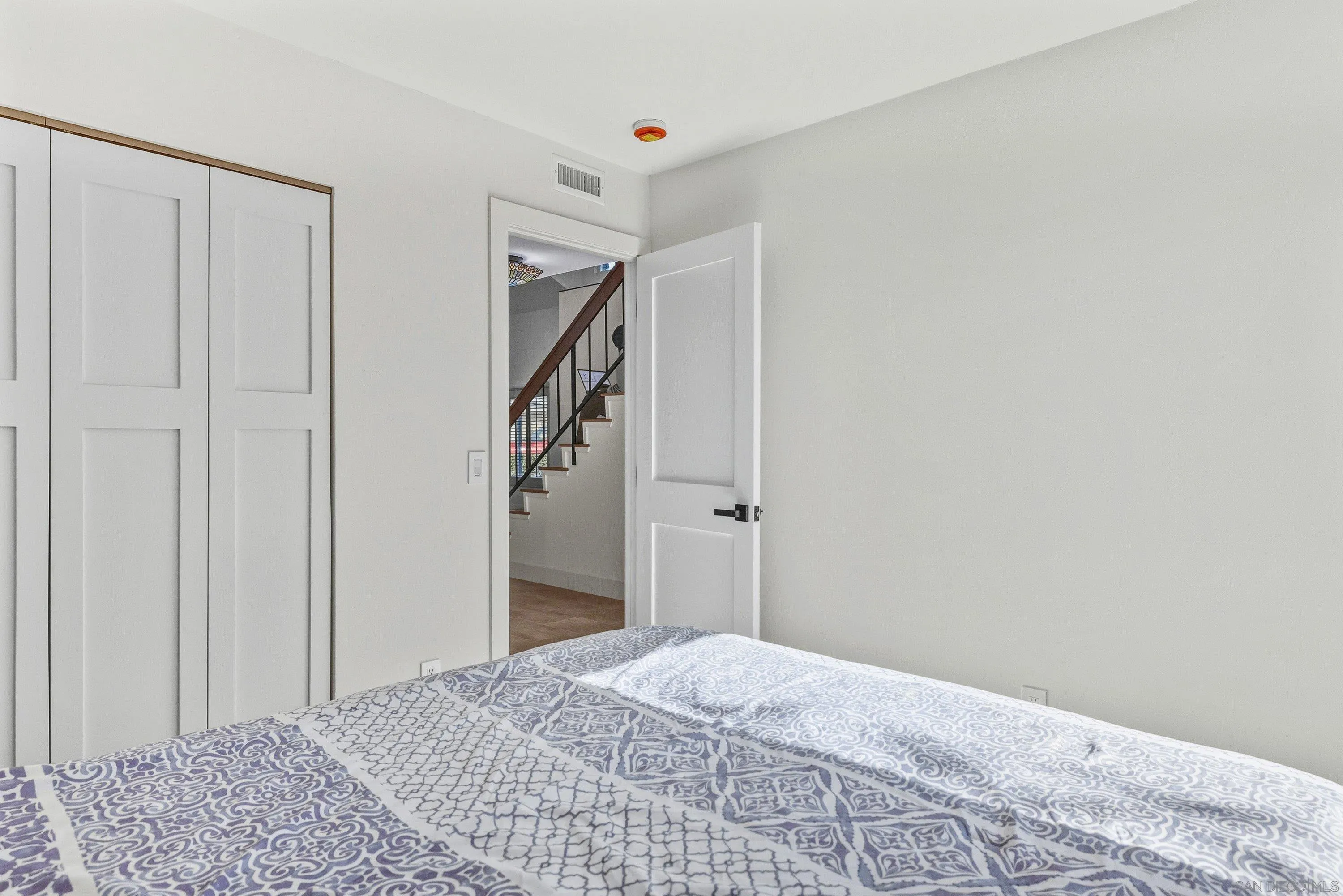 https://cdn.realtyfeed.com/cdn/127/260002528/bff18c907ad1a491bdceb335d35e930b.webp