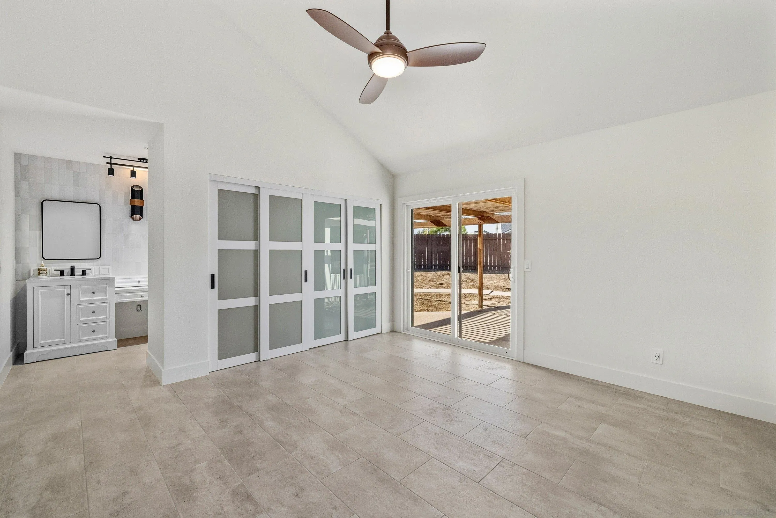 https://cdn.realtyfeed.com/cdn/127/260002528/ec585d297264334c1f332a30a1d3eda8.webp
