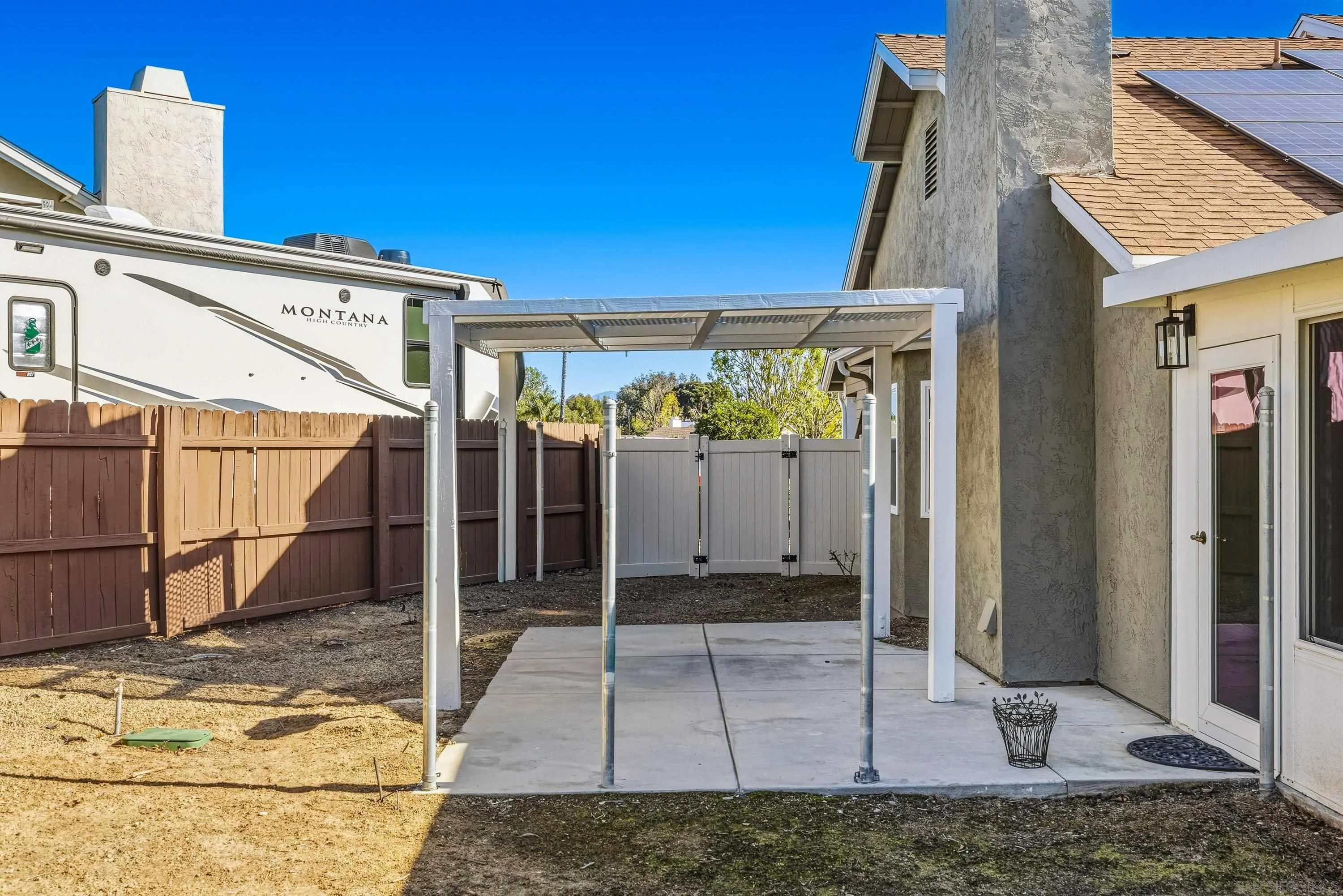 https://cdn.realtyfeed.com/cdn/127/260002528/f563009ac4978ba7e749a9b164bfea81.webp