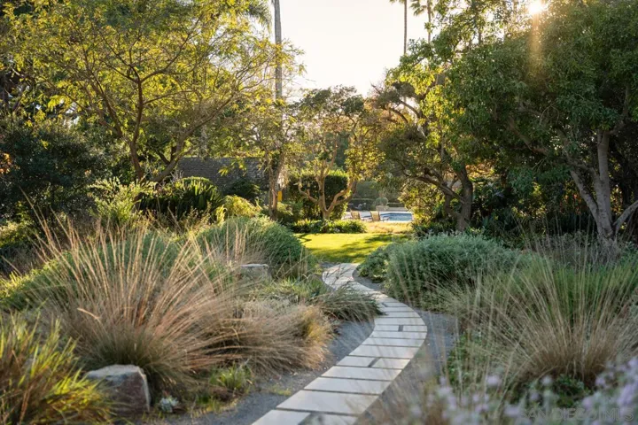 1205 MUIRLANDS DR, LA JOLLA, CA 92037  Photo 14