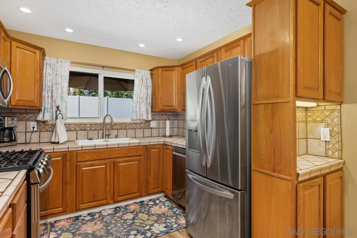 https://cdn.realtyfeed.com/cdn/127/260002532/43a9093344b45dcbac79e317883a6200.webp