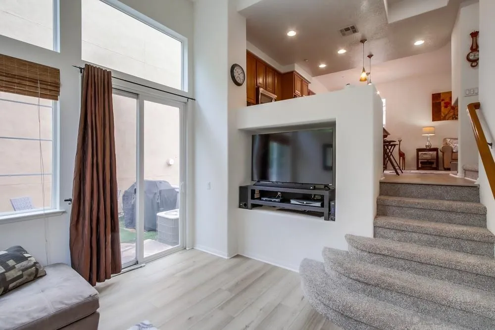 https://cdn.realtyfeed.com/cdn/127/260002534/34d3c17ad6e5a83444d52173f11ac653.webp