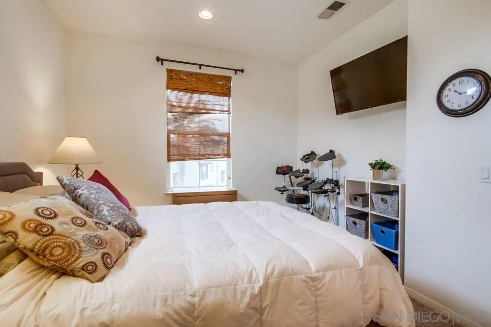https://cdn.realtyfeed.com/cdn/127/260002534/4d2e8b1026d1c78f55baadb83b75187b.webp