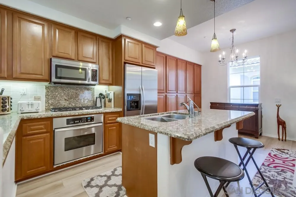 https://cdn.realtyfeed.com/cdn/127/260002534/8308a3c16b1227106420b8379fc17022.webp
