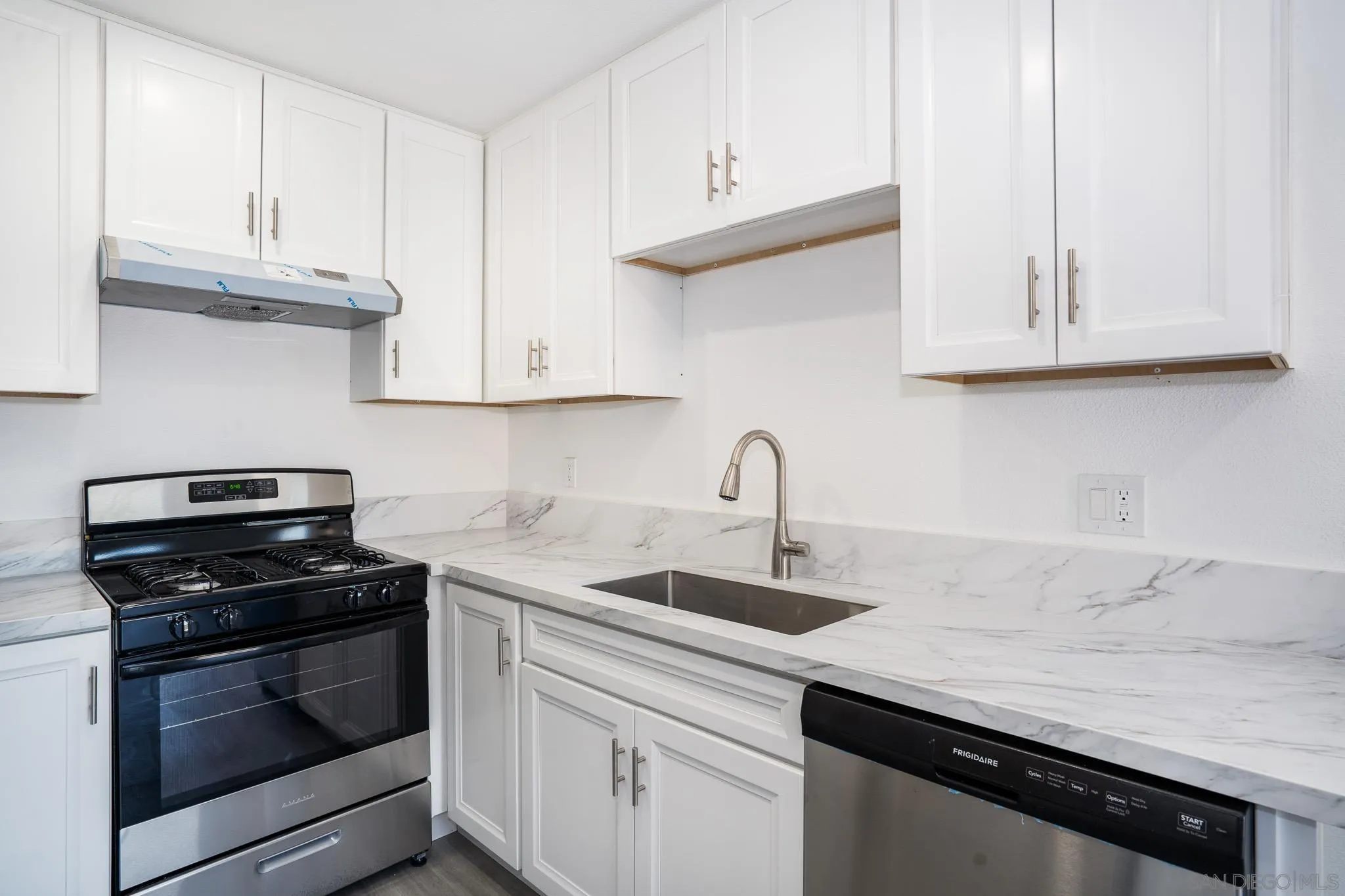https://cdn.realtyfeed.com/cdn/127/260002538/13af52804cc9d176a530c59a199356b2.webp