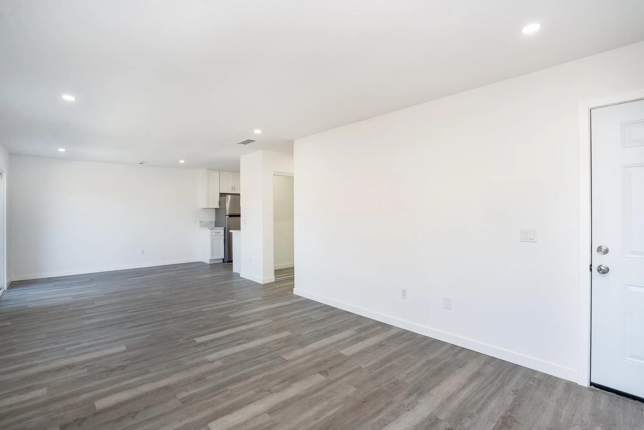 https://cdn.realtyfeed.com/cdn/127/260002538/1e119de74468c7f46bc94dfa0eb6a1b1.webp