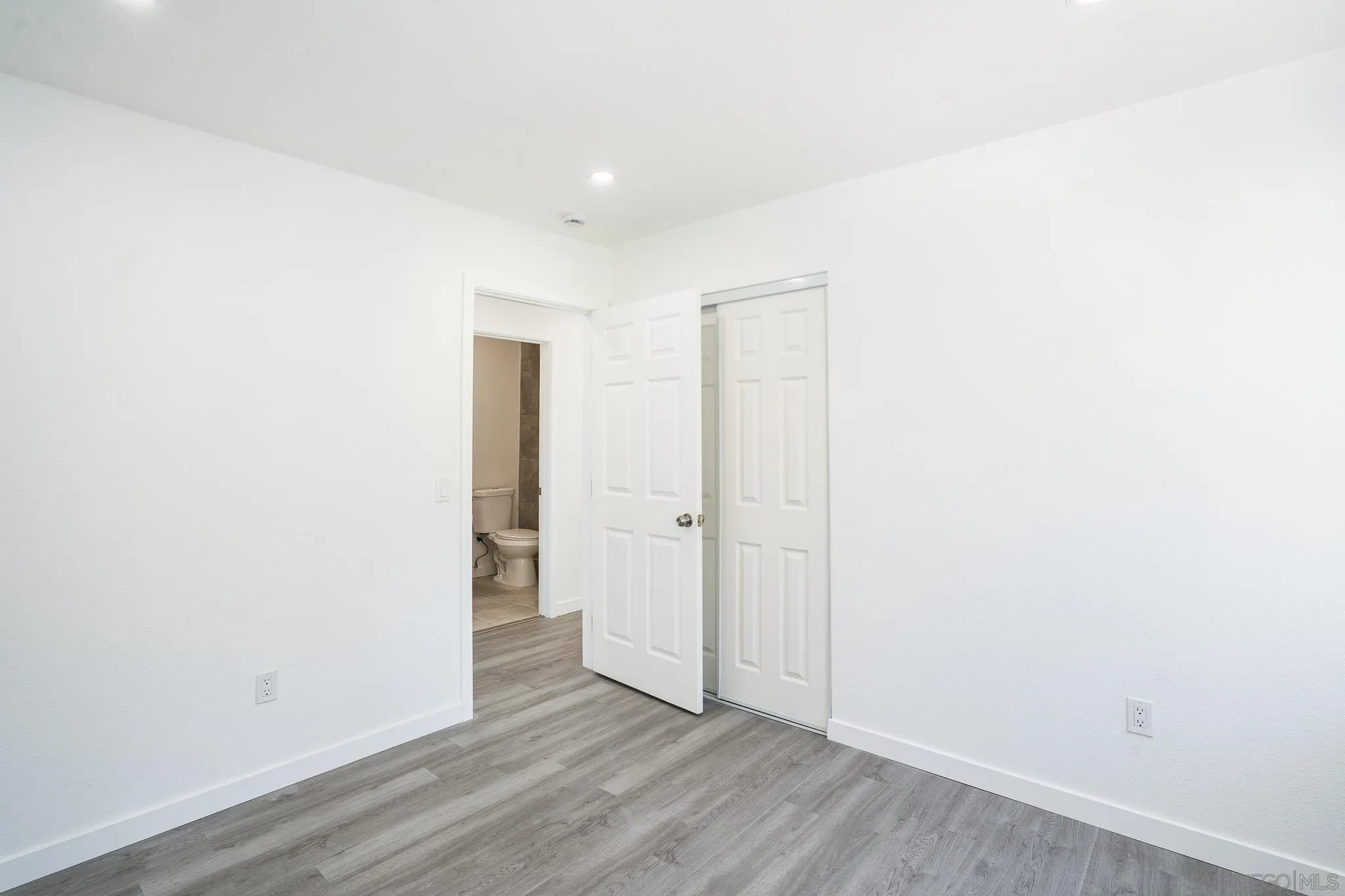 https://cdn.realtyfeed.com/cdn/127/260002538/2f386b8375085b2b3be83574423559ec.webp