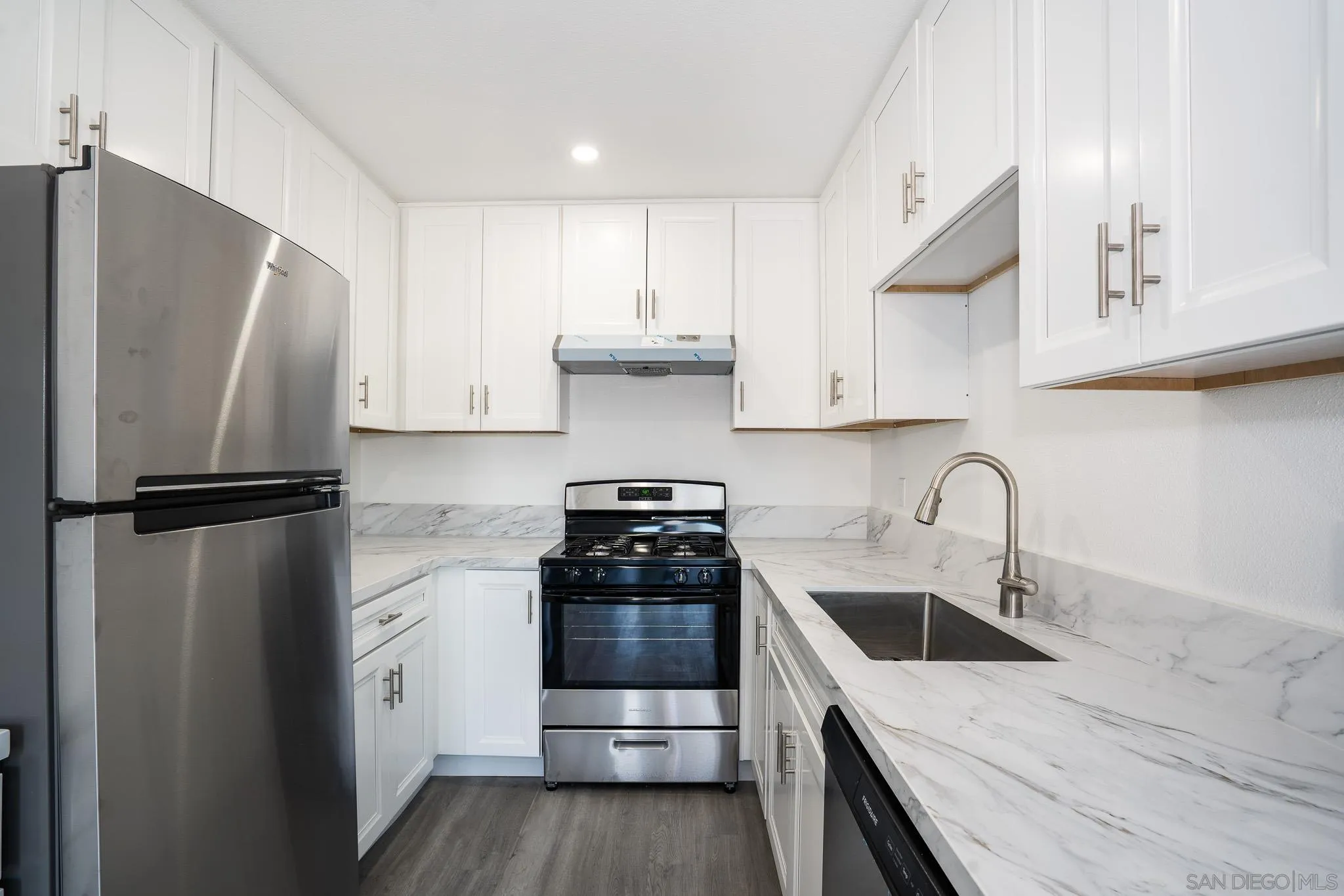 https://cdn.realtyfeed.com/cdn/127/260002538/356872b7c48ef7b417f6729599650f1a.webp