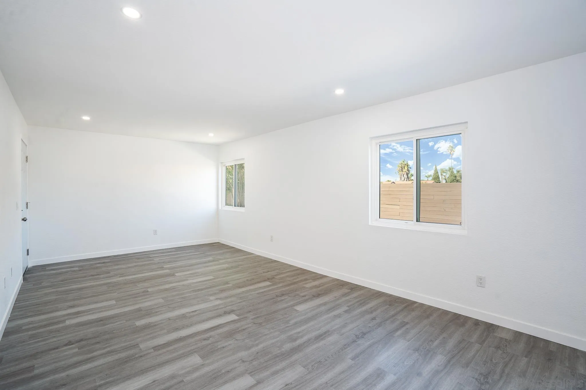 https://cdn.realtyfeed.com/cdn/127/260002538/5af86369904742faa7186695e626bcb0.webp