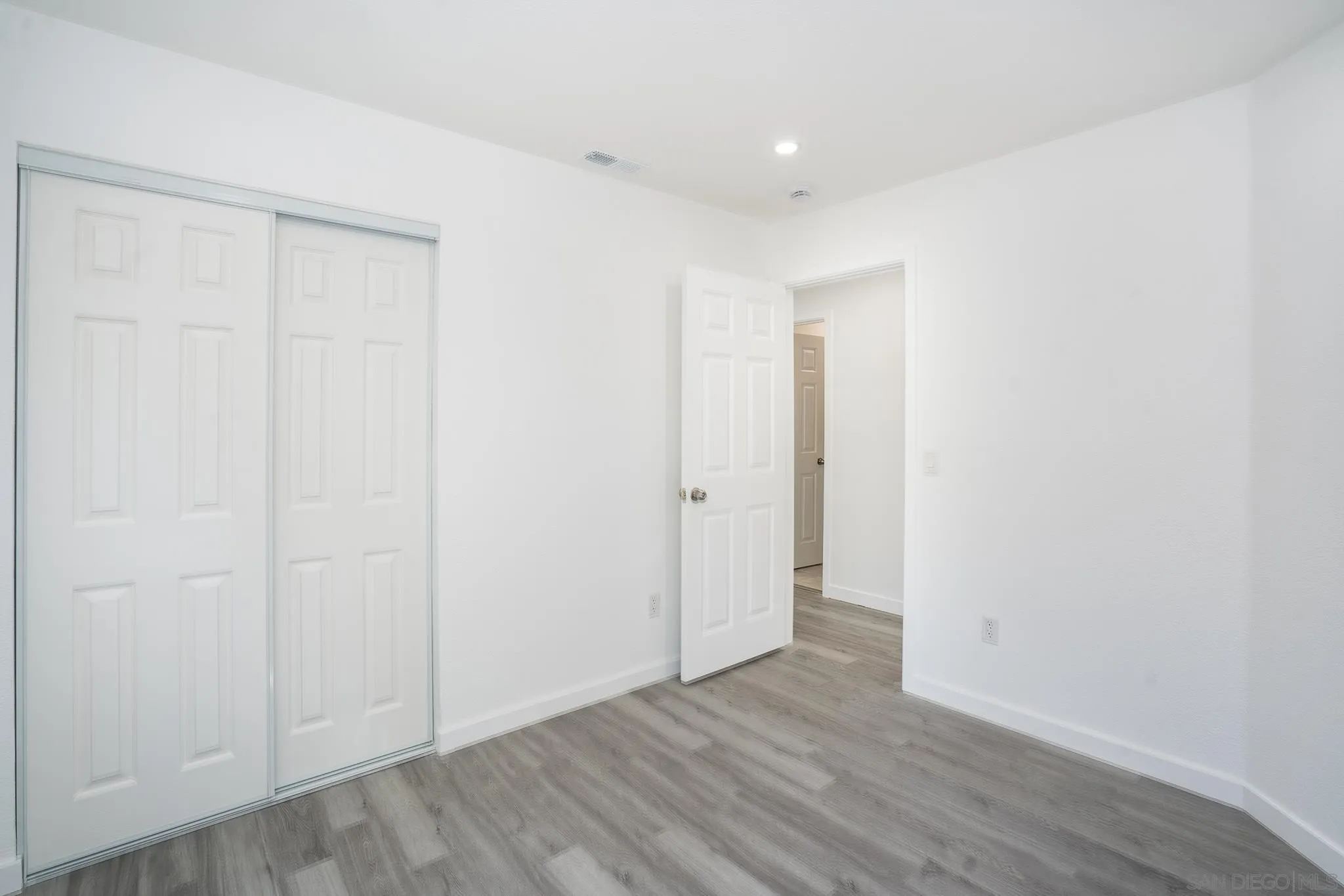 https://cdn.realtyfeed.com/cdn/127/260002538/a4f75acfa26ae0ab9f6737341eddcce5.webp