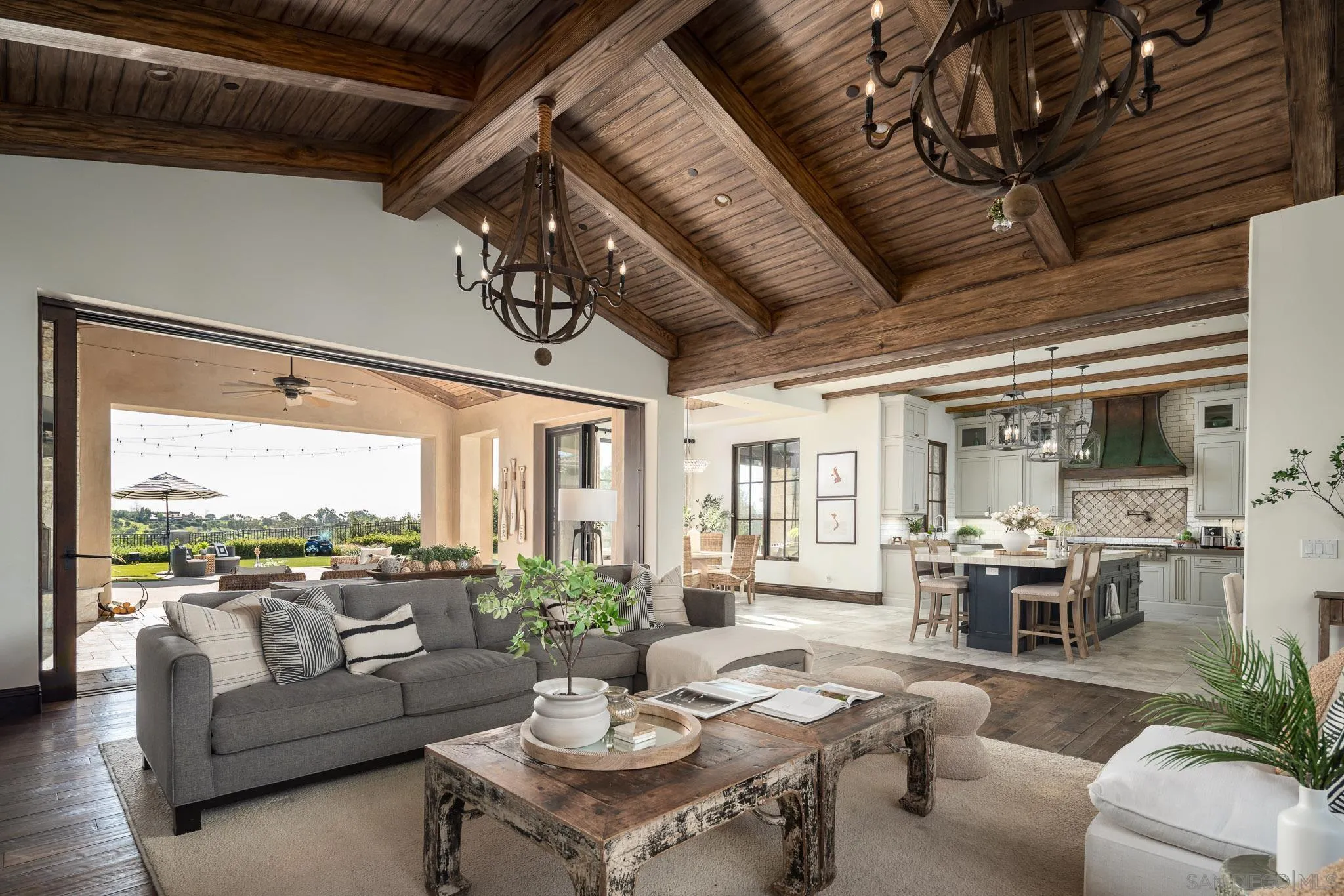 https://cdn.realtyfeed.com/cdn/127/260002540/023d61f1ff1274c96710e826f9ed0725.webp