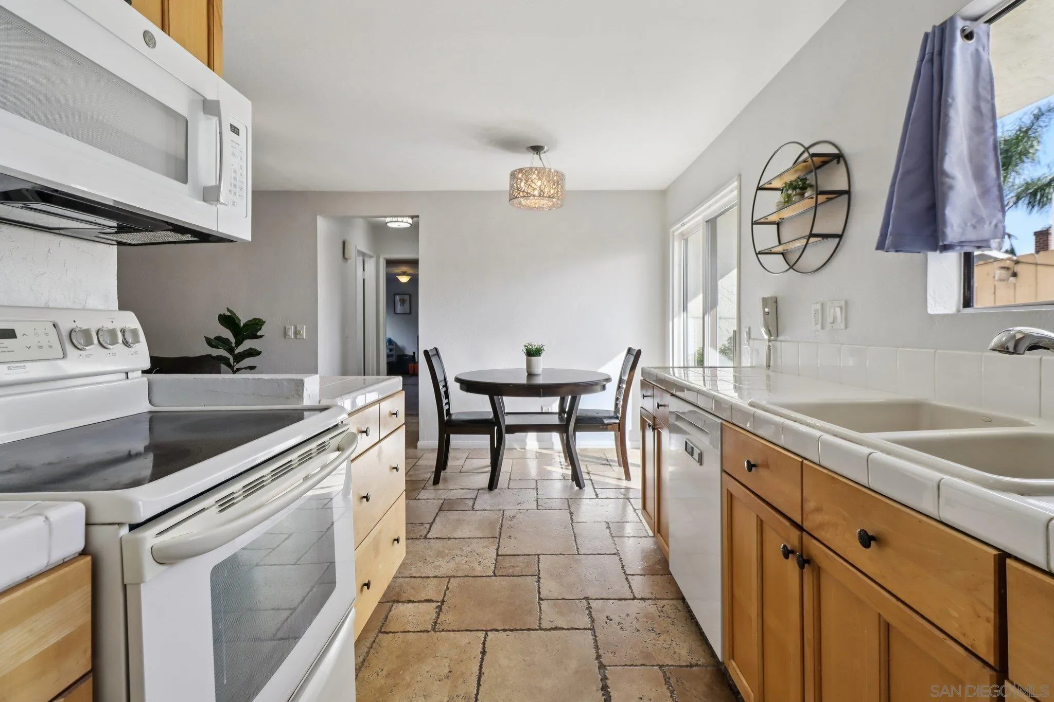 https://cdn.realtyfeed.com/cdn/127/260002544/6db33ee124a28d6257d9d38fd10a8394.webp