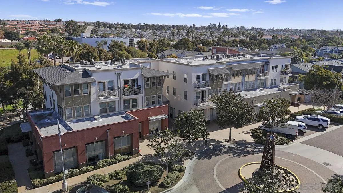 6801 Embarcadero Ln, Carlsbad, CA, 92011