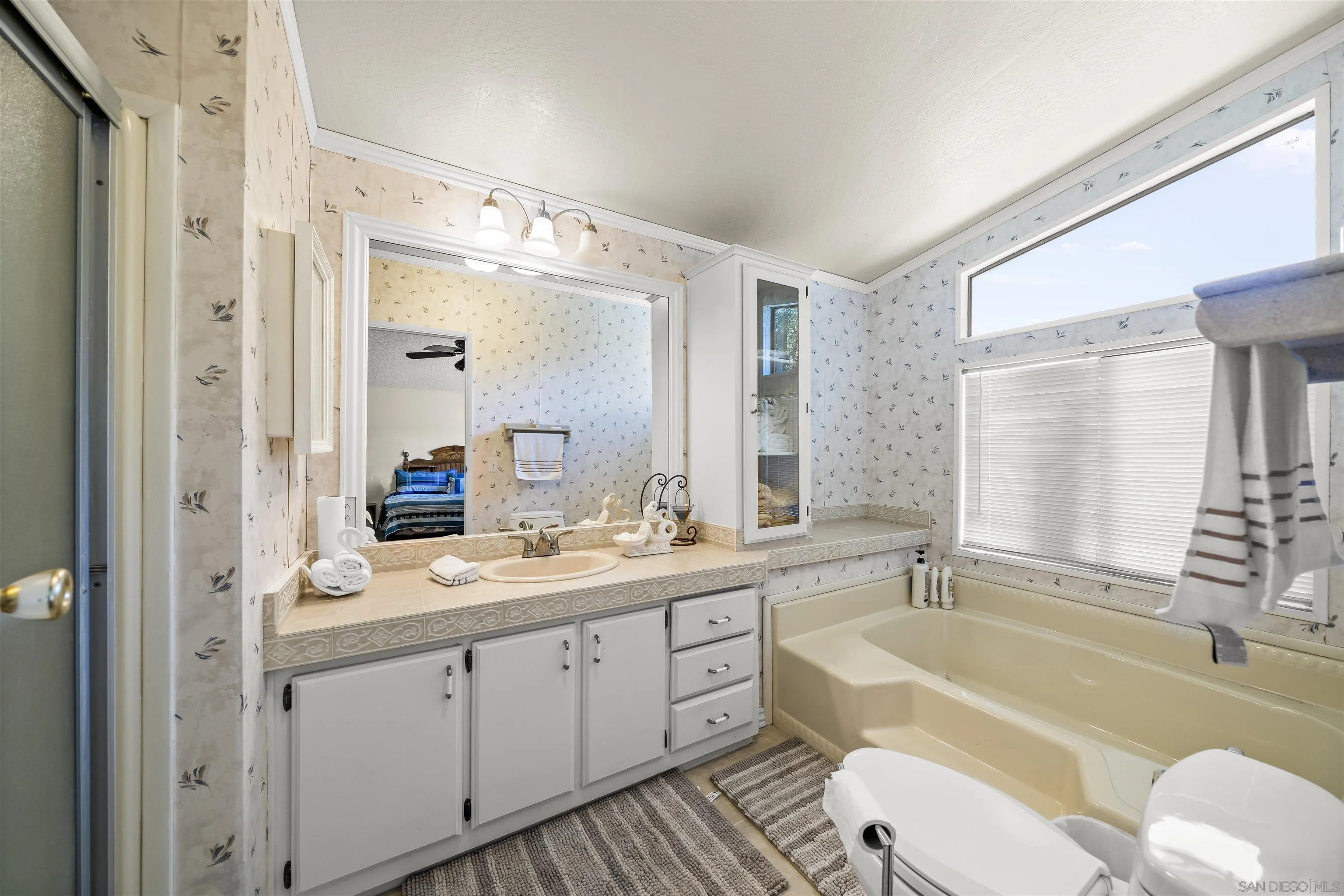 https://cdn.realtyfeed.com/cdn/127/260002550/61408f064069f5f128434479a66b1515.webp