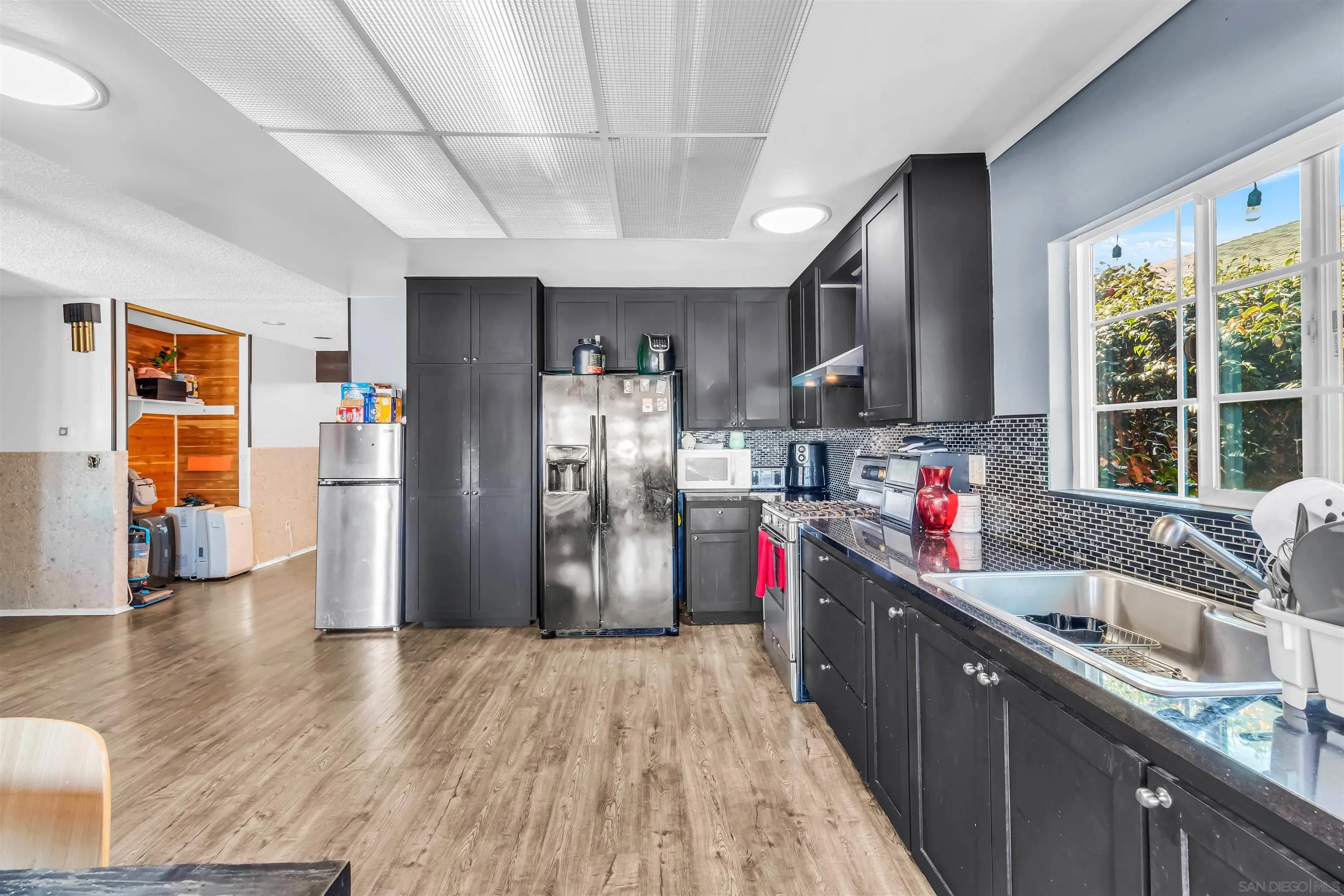 https://cdn.realtyfeed.com/cdn/127/260002551/1524f2bb864e86ca30c738957d4c053f.webp
