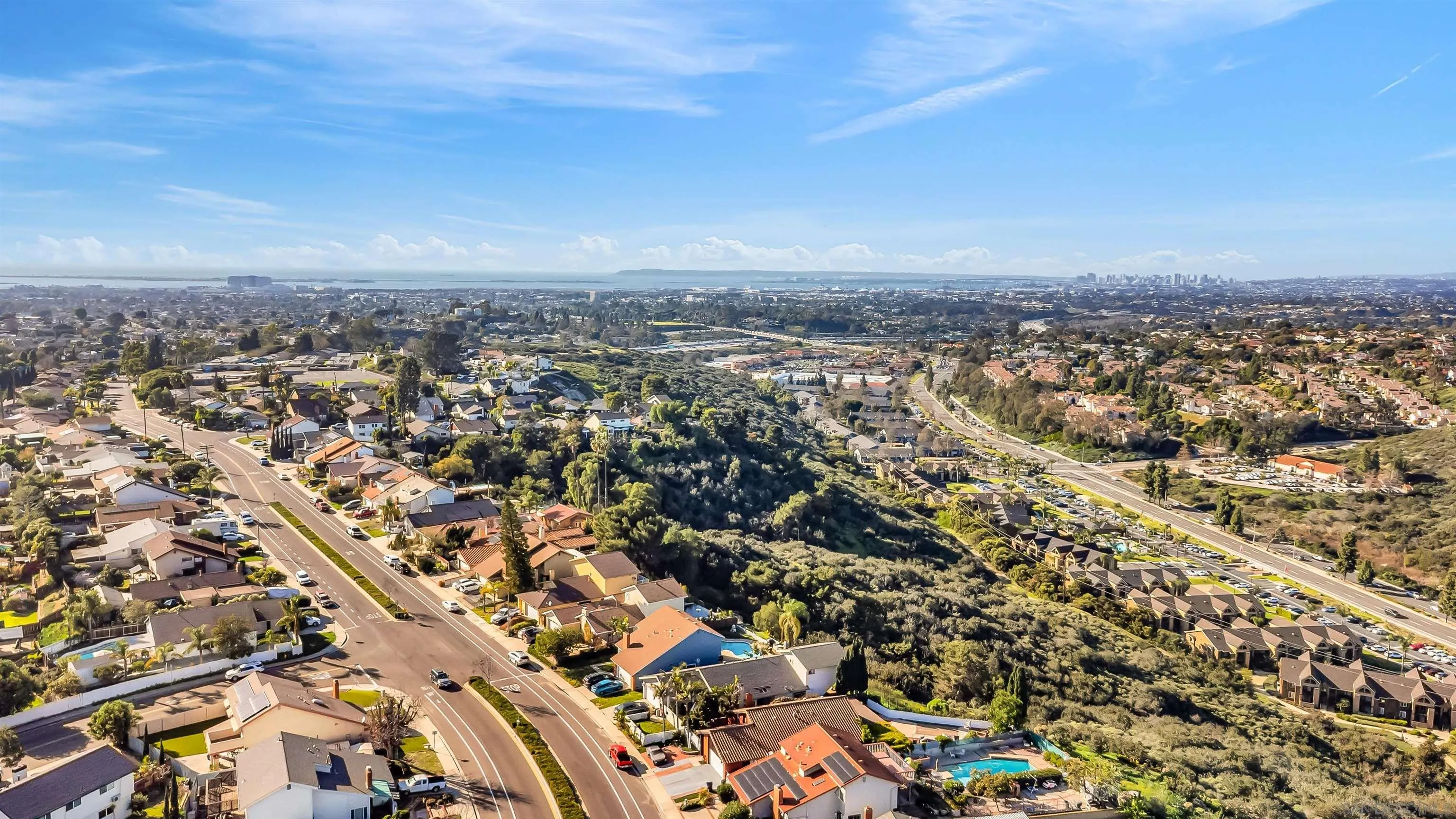 https://cdn.realtyfeed.com/cdn/127/260002551/5251701cbabb5a8196e07388794f651b.webp