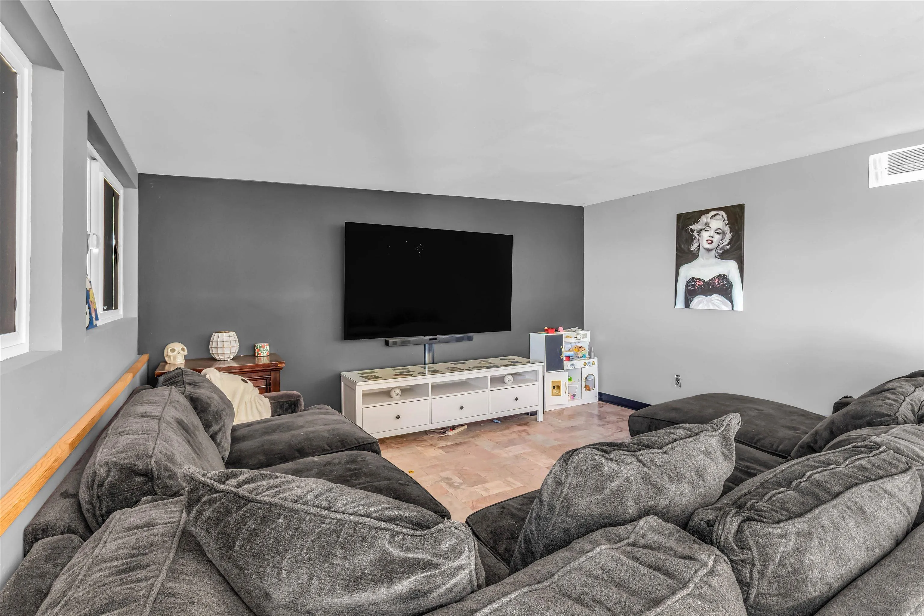 https://cdn.realtyfeed.com/cdn/127/260002551/52a31c9f6b77cecd74a87358b7336360.webp