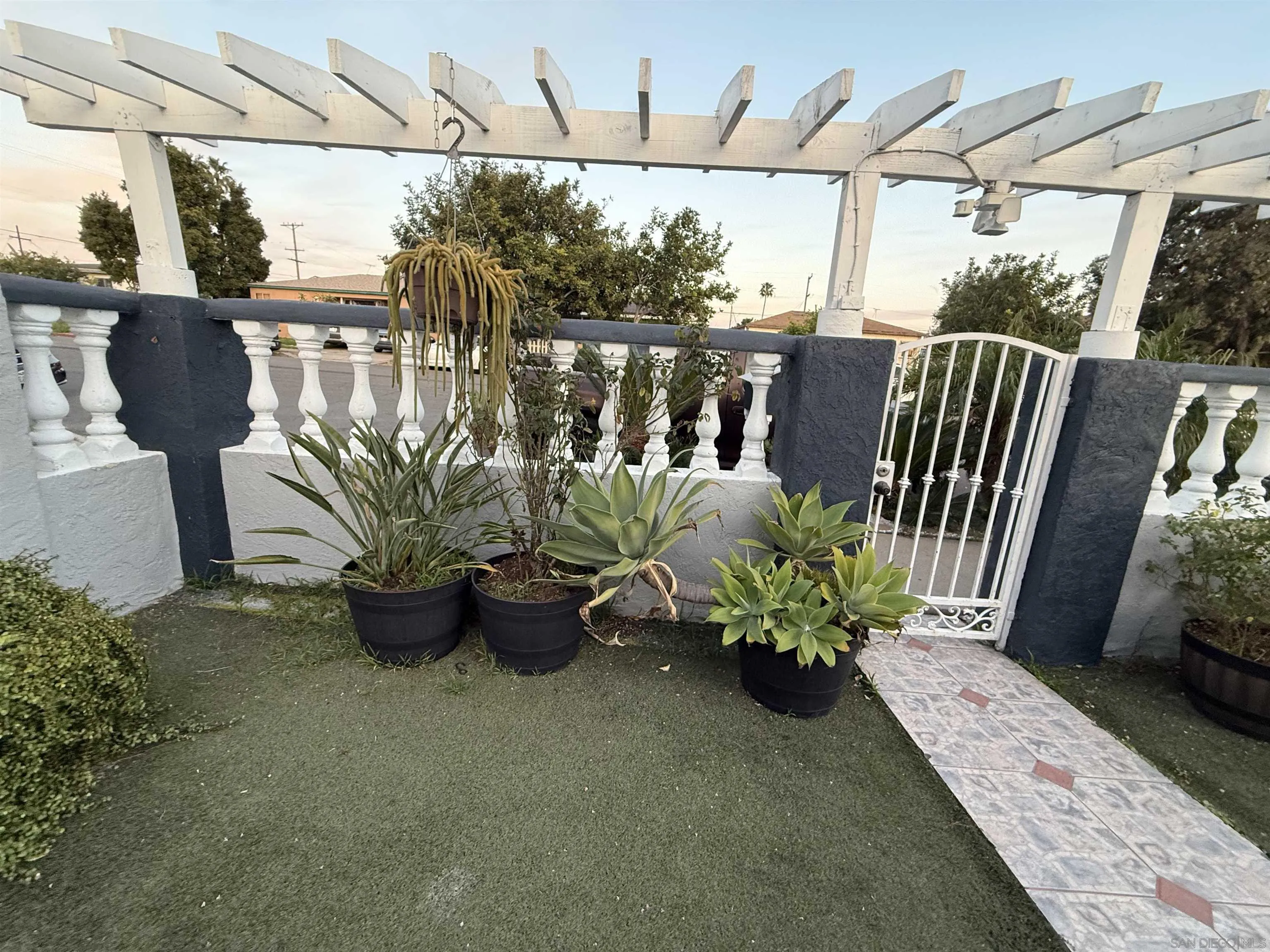 https://cdn.realtyfeed.com/cdn/127/260002553/812d22522be8aa885d664e1793e8be57.webp