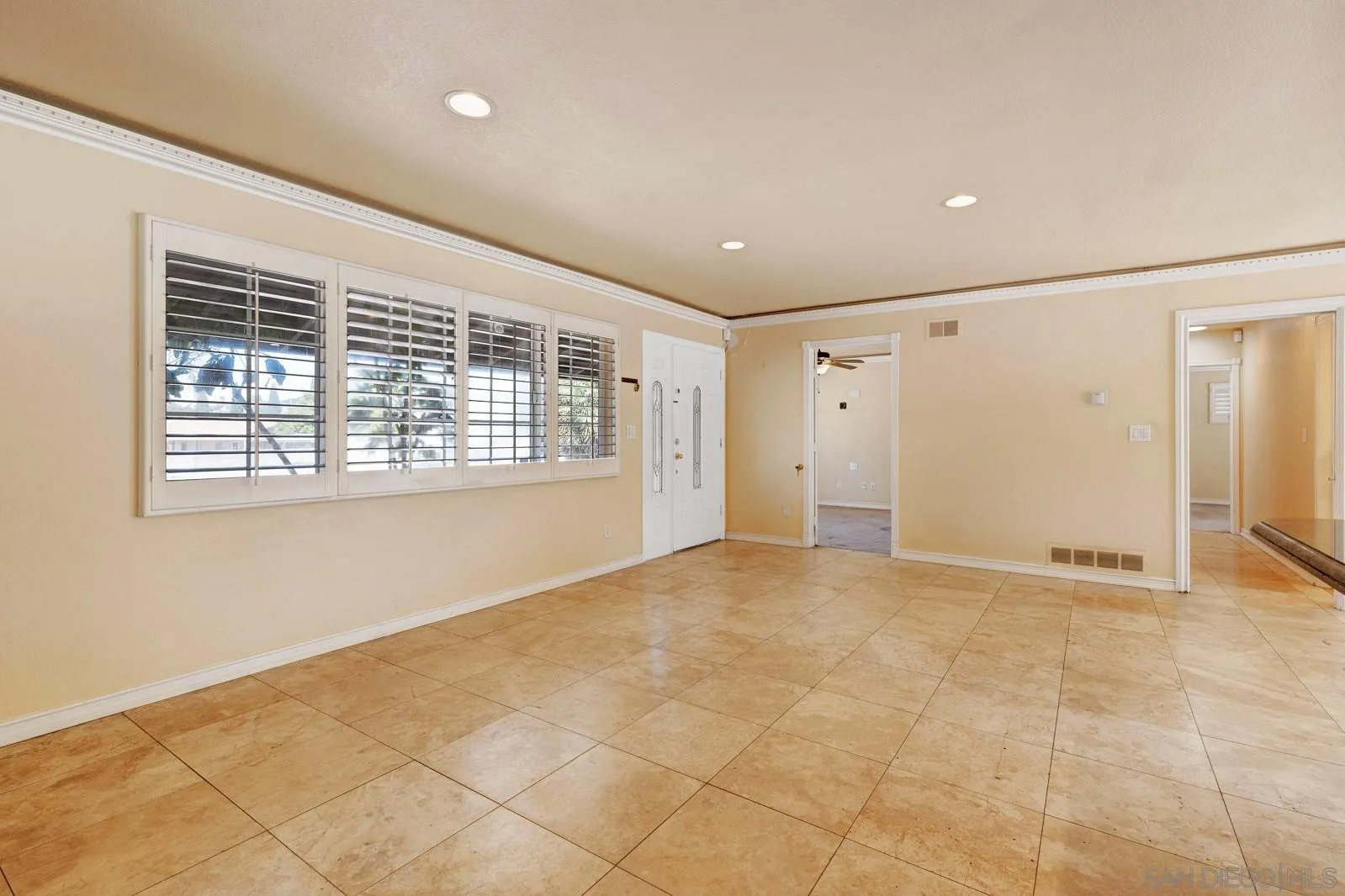 https://cdn.realtyfeed.com/cdn/127/260002558/4ea24e242965f7dc0e27056a53c35cc7.webp