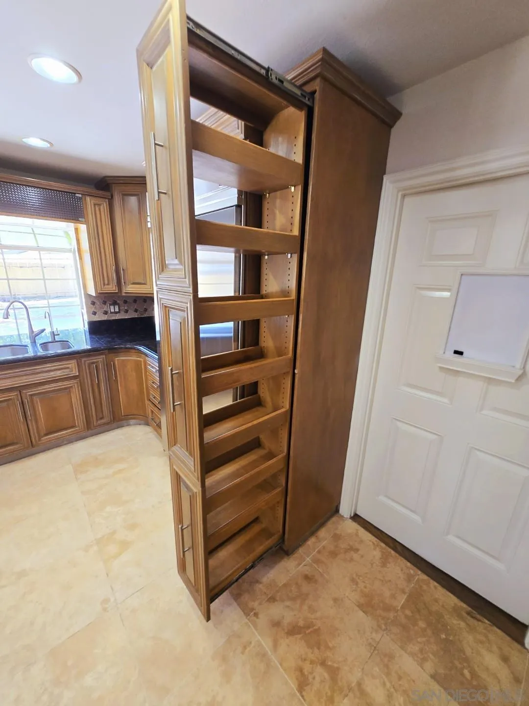 https://cdn.realtyfeed.com/cdn/127/260002558/671c947fe3e9d1d53b1c6e0b4d79ec22.webp