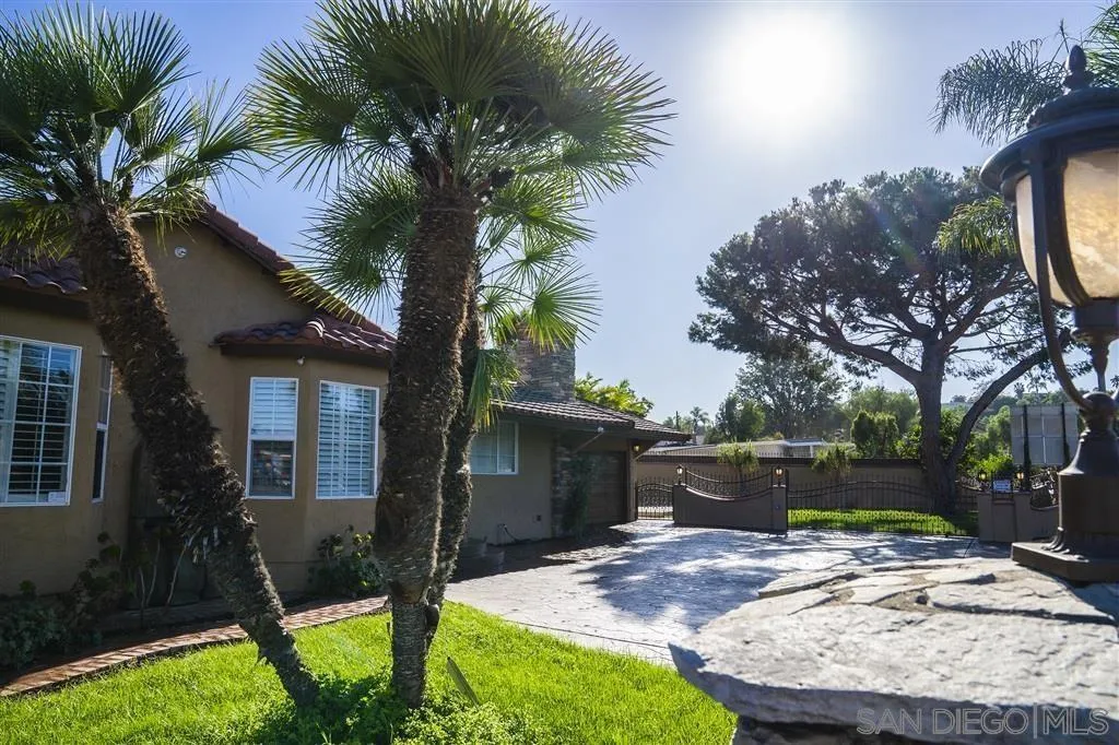 https://cdn.realtyfeed.com/cdn/127/260002558/adef96e97b9a0d21ec03c78c7c52b01c.webp